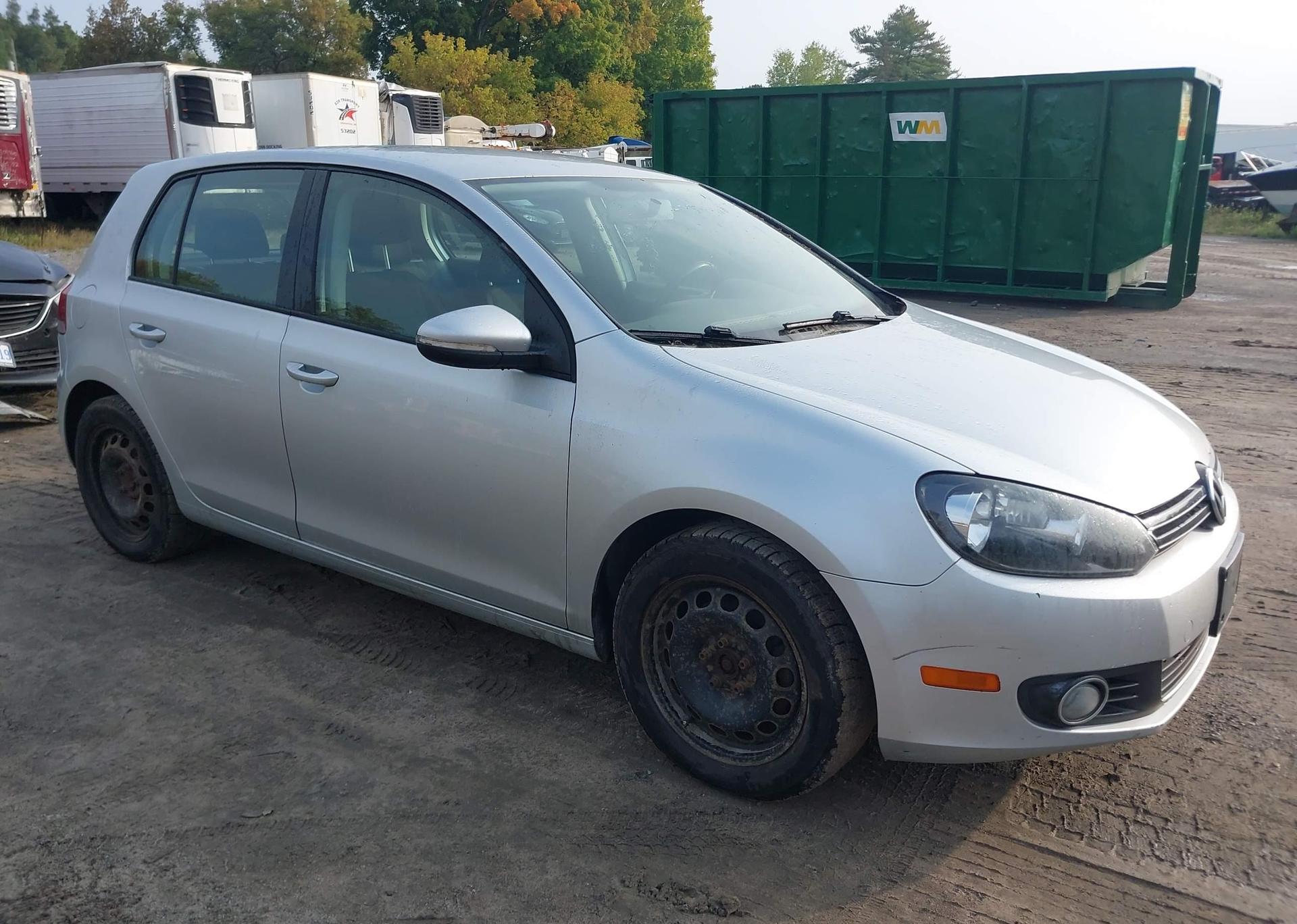 2013 VOLKSWAGEN GOLF