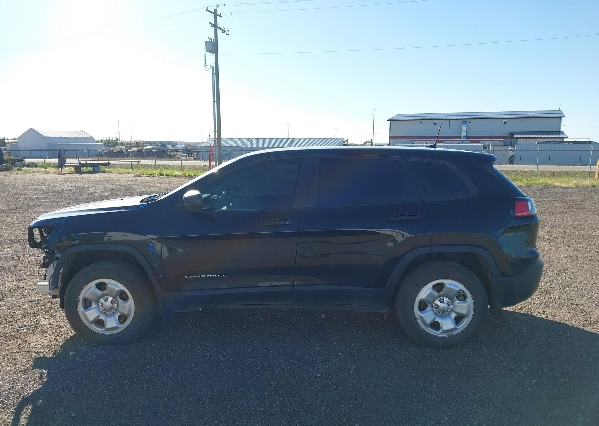 2019 JEEP CHEROKEE SPORT