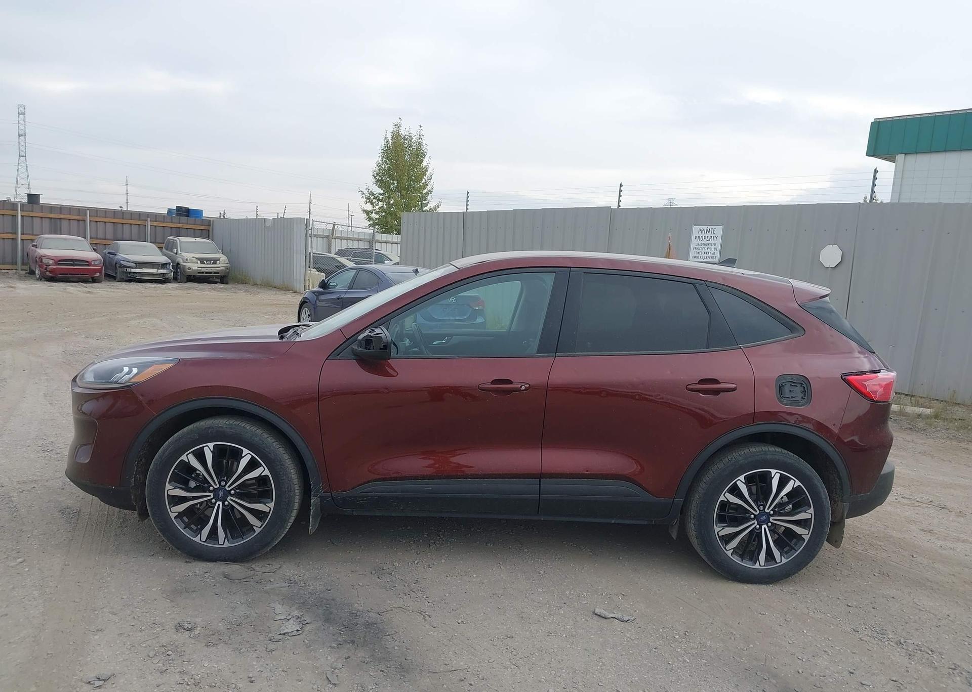 2021 FORD ESCAPE SE