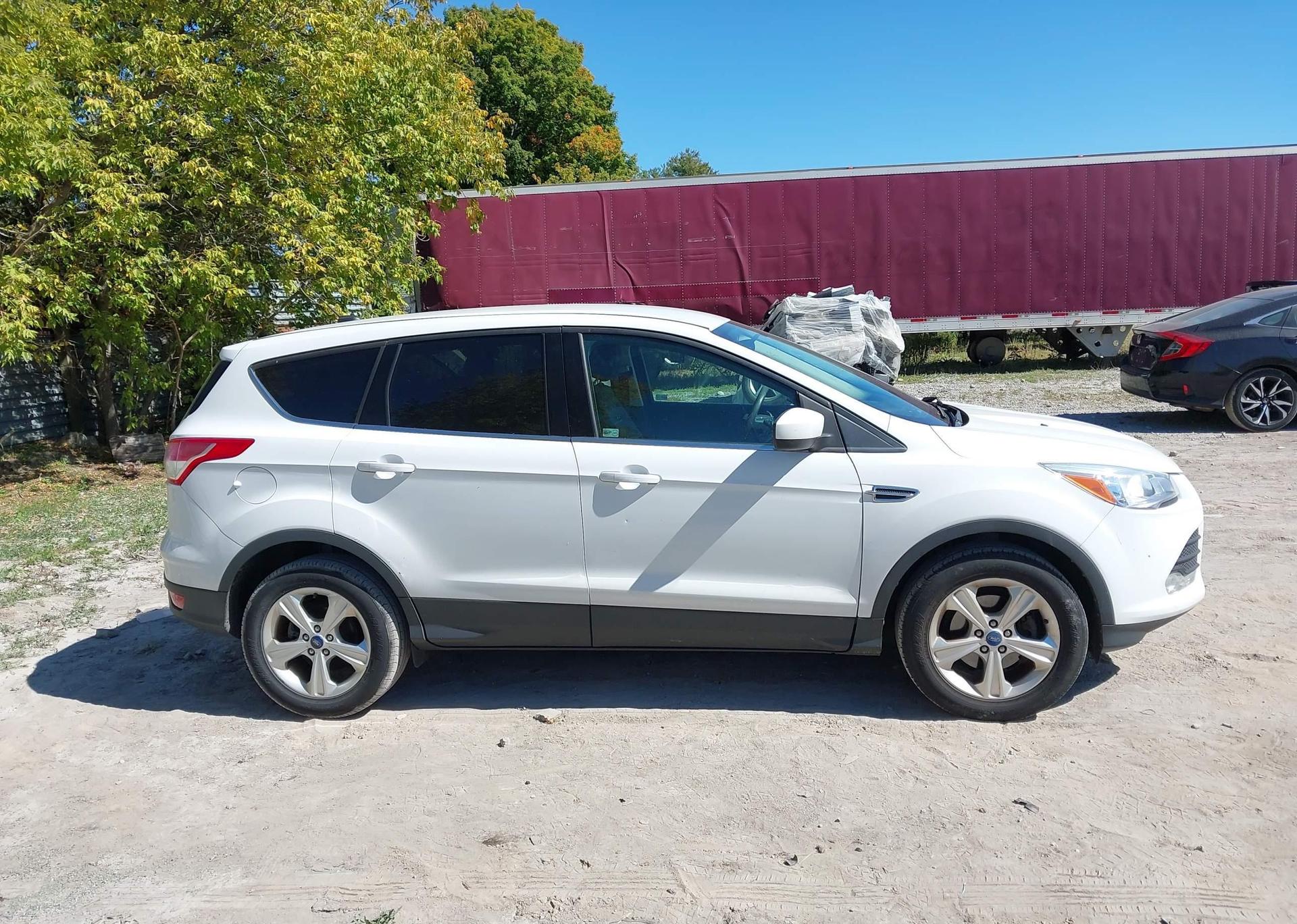 2013 FORD ESCAPE SE