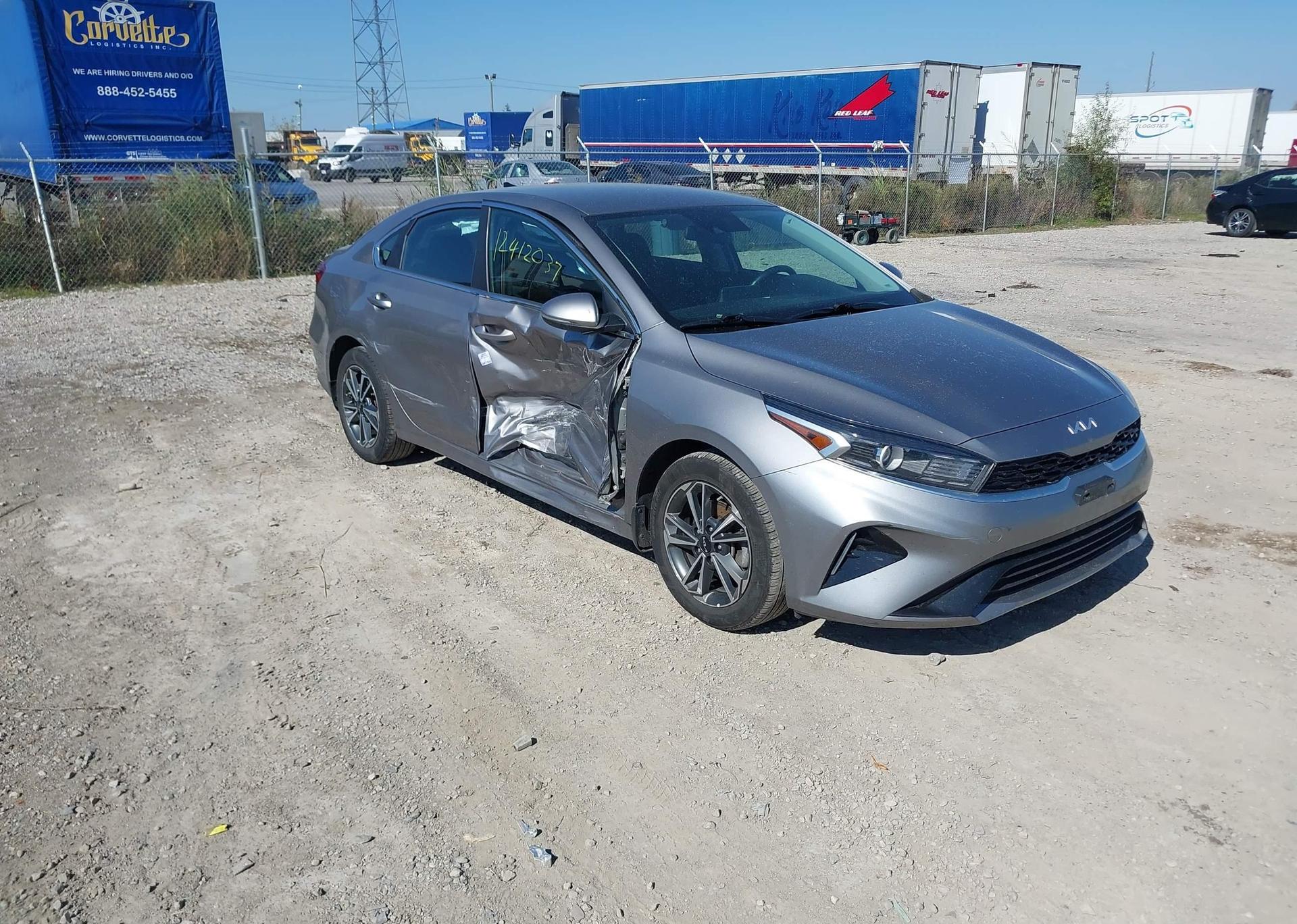2023 KIA FORTE EX