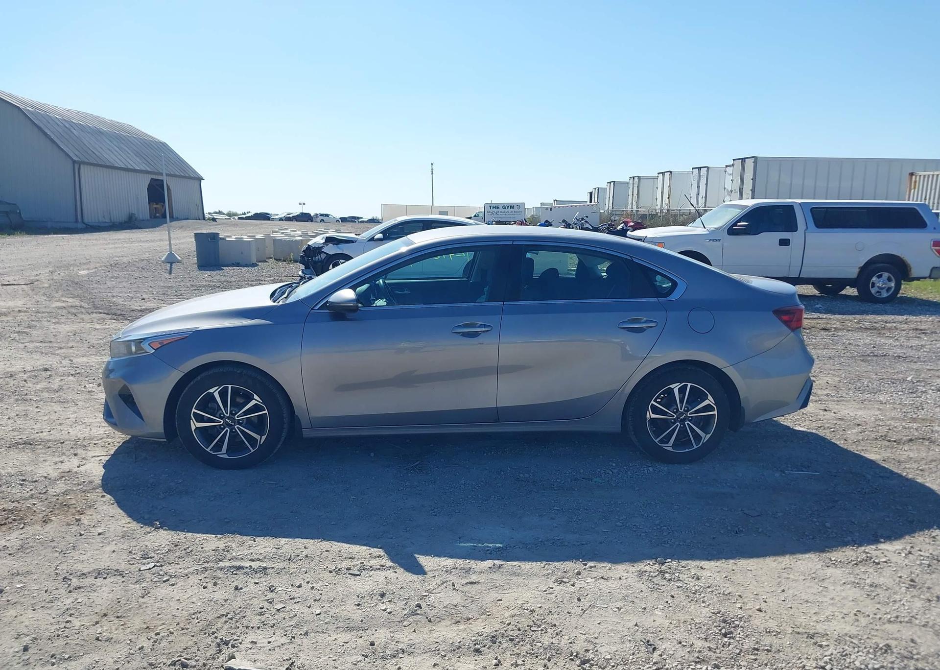 2023 KIA FORTE EX