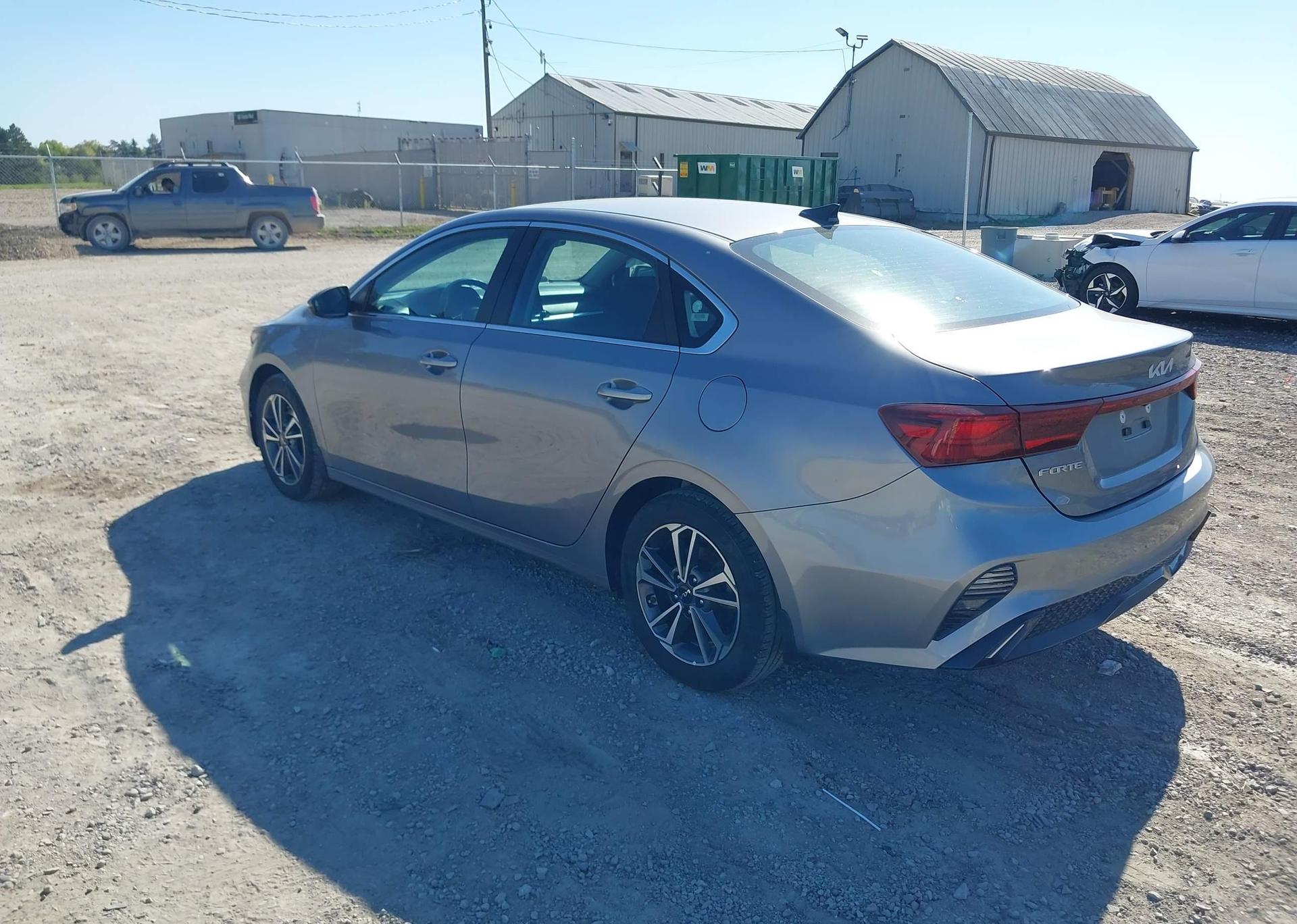 2023 KIA FORTE EX