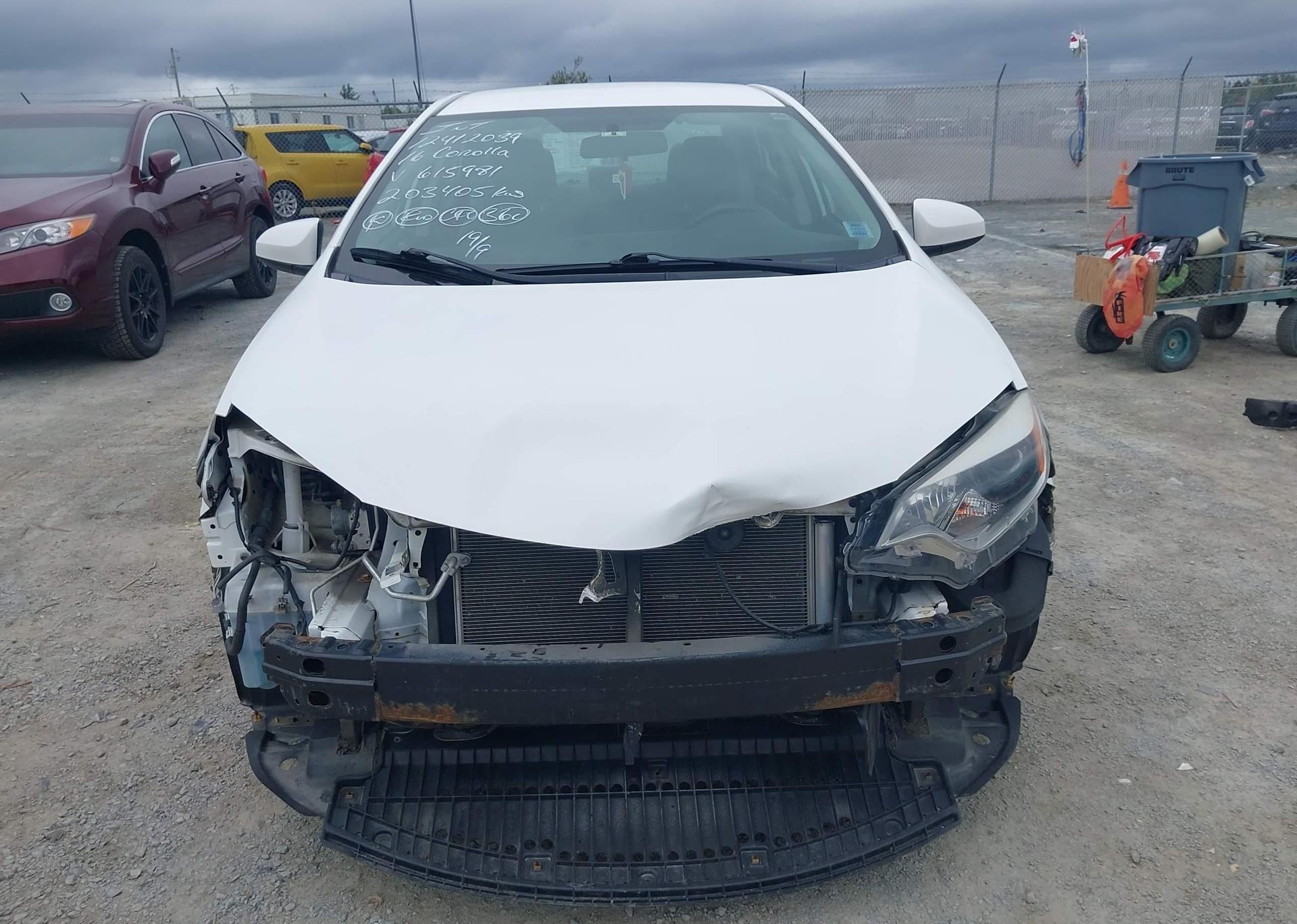 2016 TOYOTA COROLLA LE