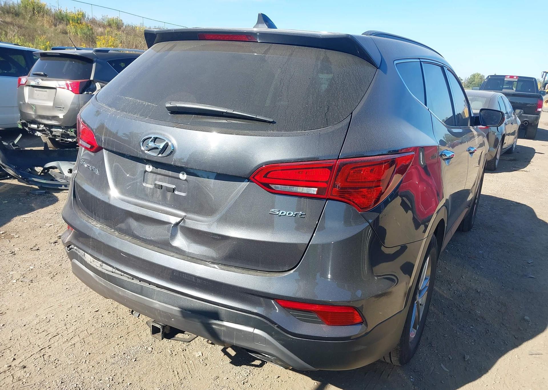 2017 HYUNDAI SANTA FE SPORT 2.4 BASE