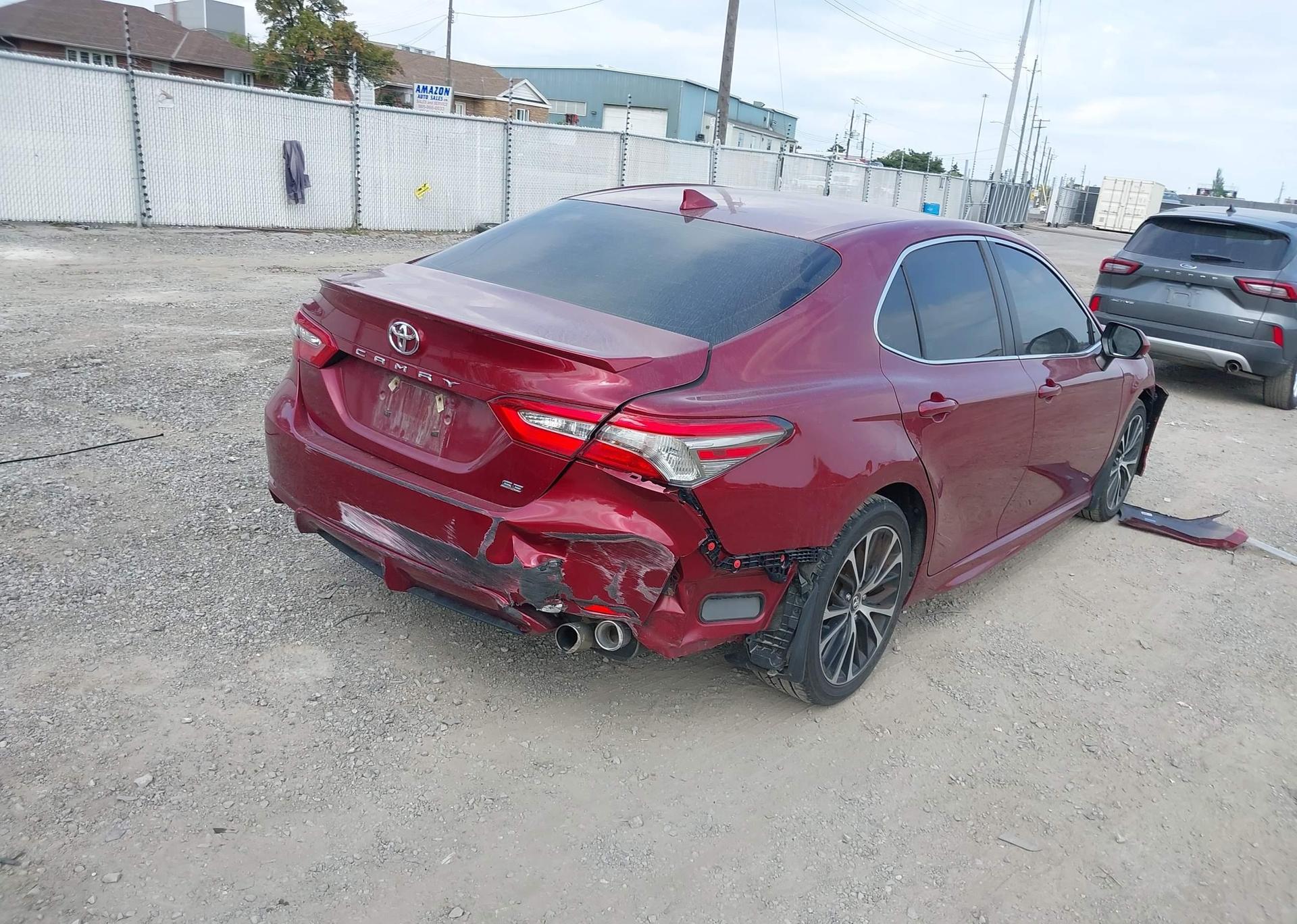 2018 TOYOTA CAMRY SE