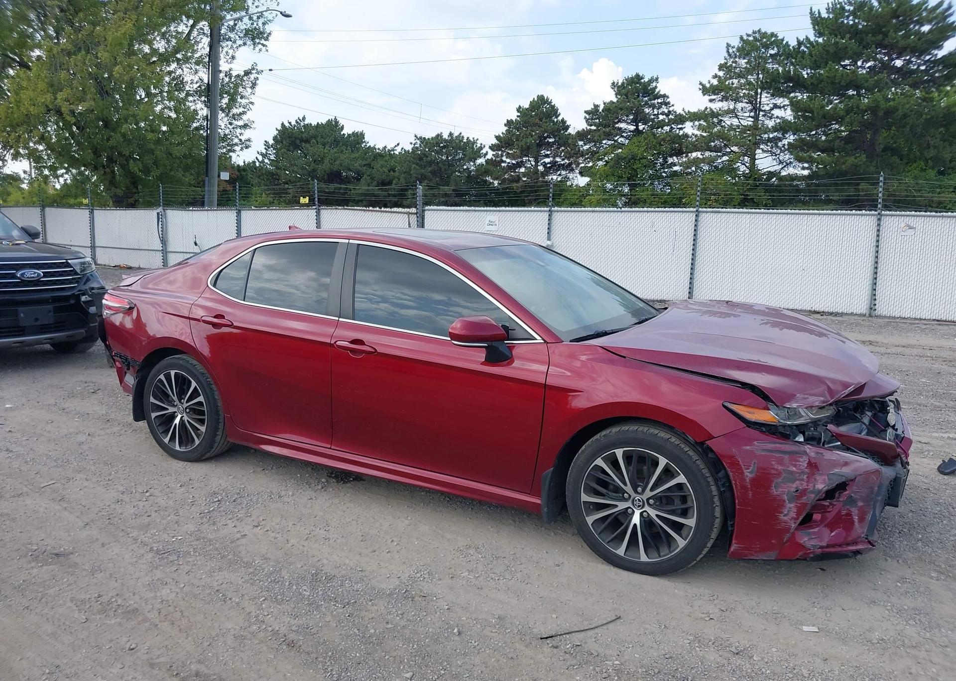 2018 TOYOTA CAMRY SE