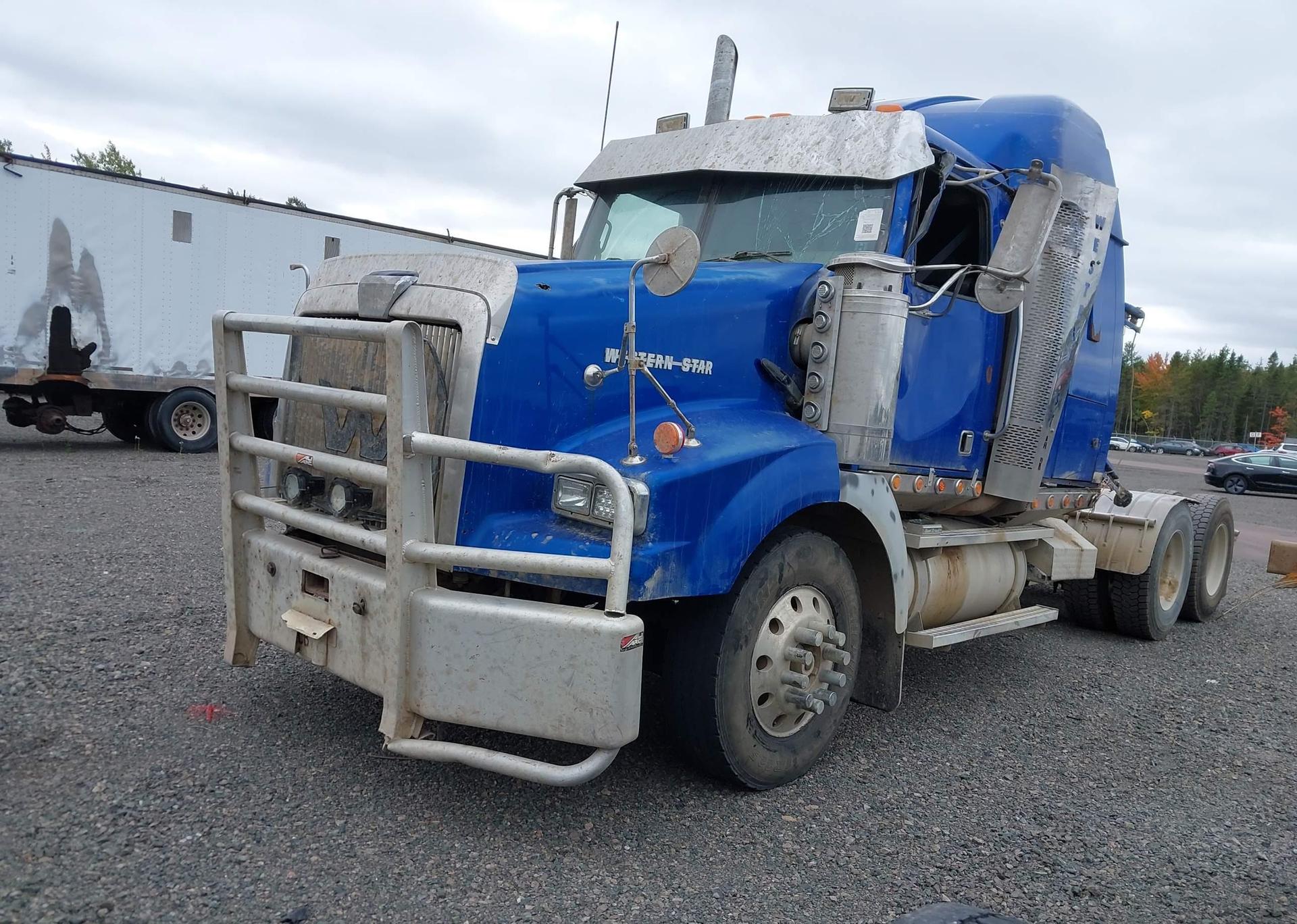 2005 WESTERN STAR/AUTO CAR CONVENTIONAL 4900SA