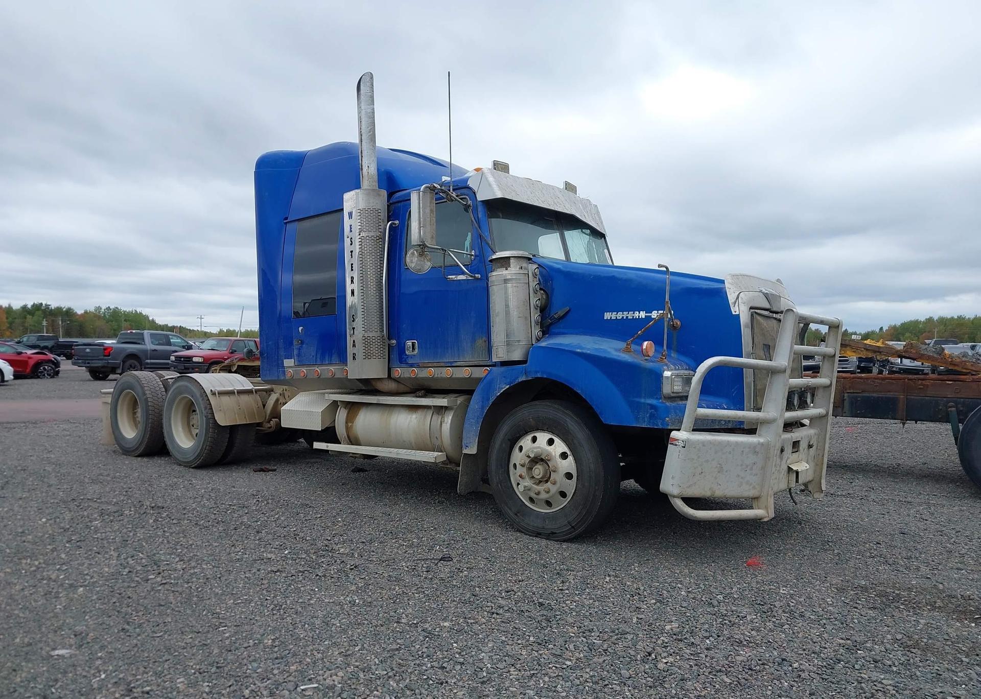 2005 WESTERN STAR/AUTO CAR CONVENTIONAL 4900SA