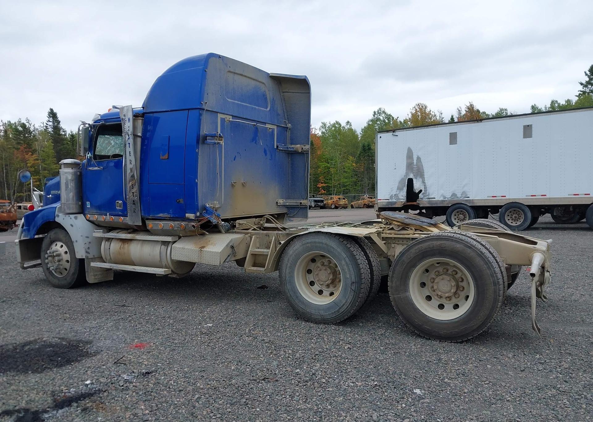 2005 WESTERN STAR/AUTO CAR CONVENTIONAL 4900SA