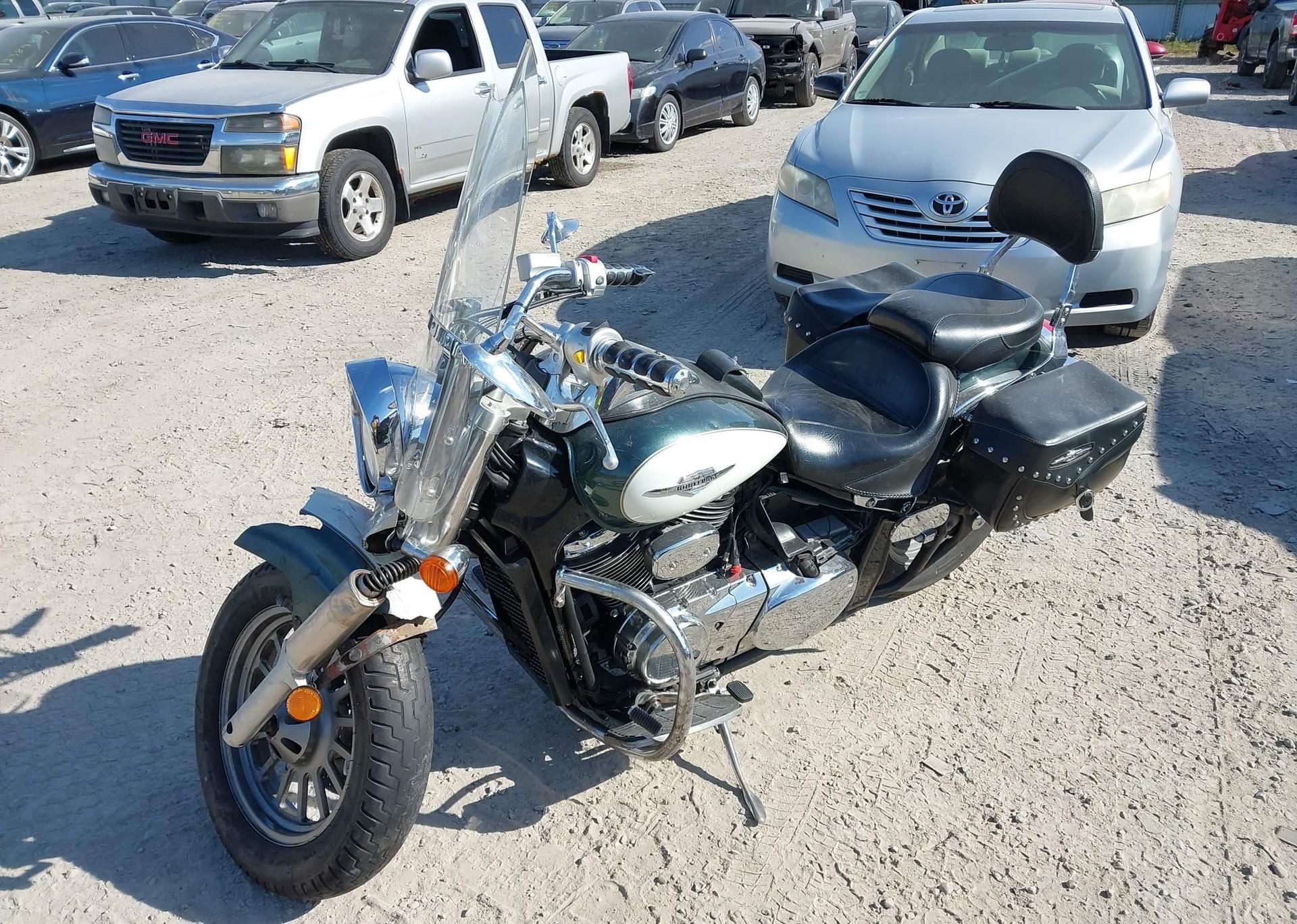 2009 SUZUKI VL800