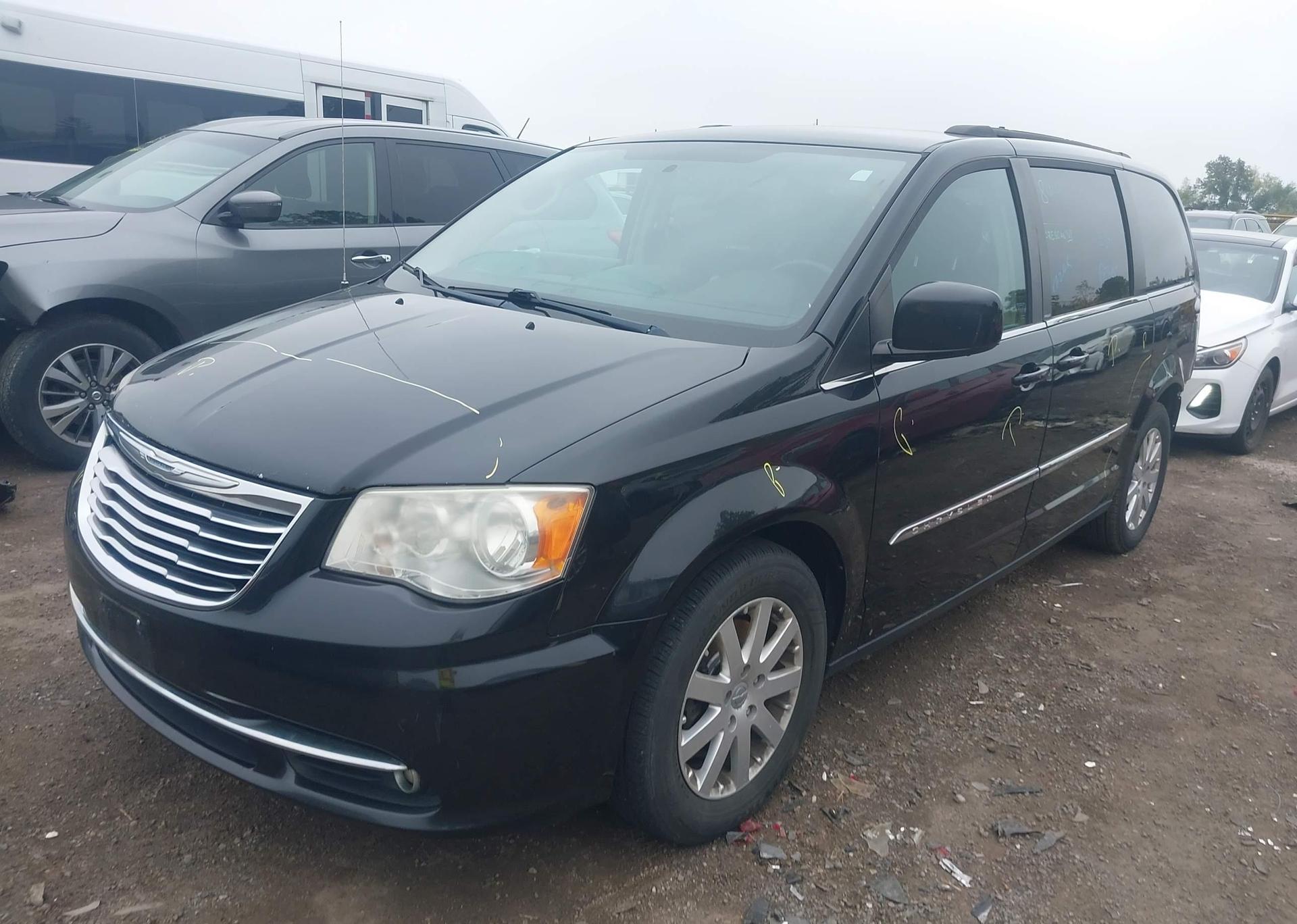 2013 CHRYSLER TOWN & COUNTRY