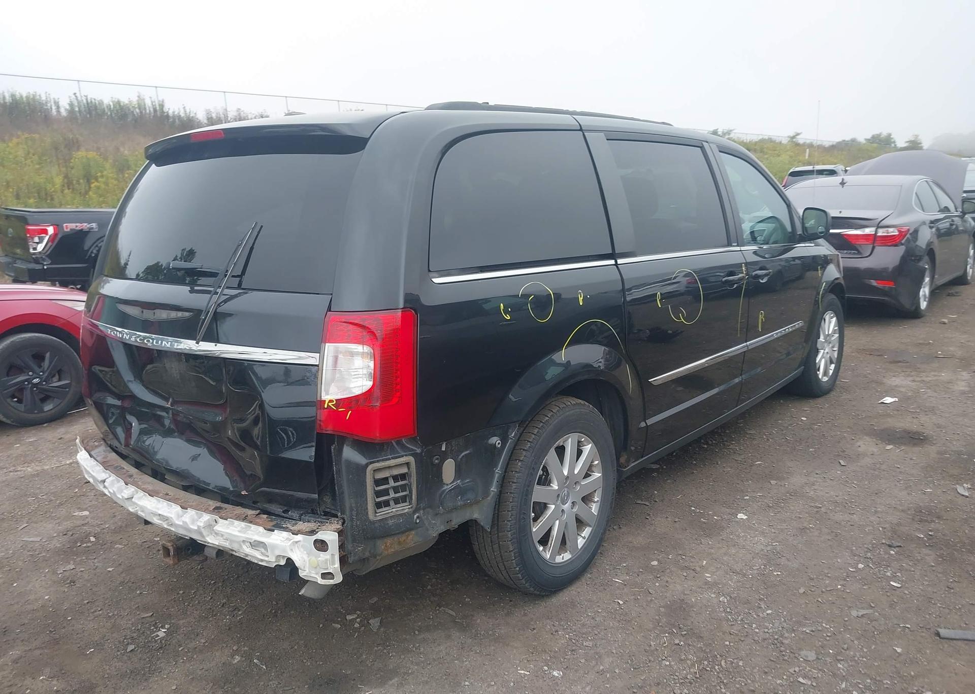 2013 CHRYSLER TOWN & COUNTRY