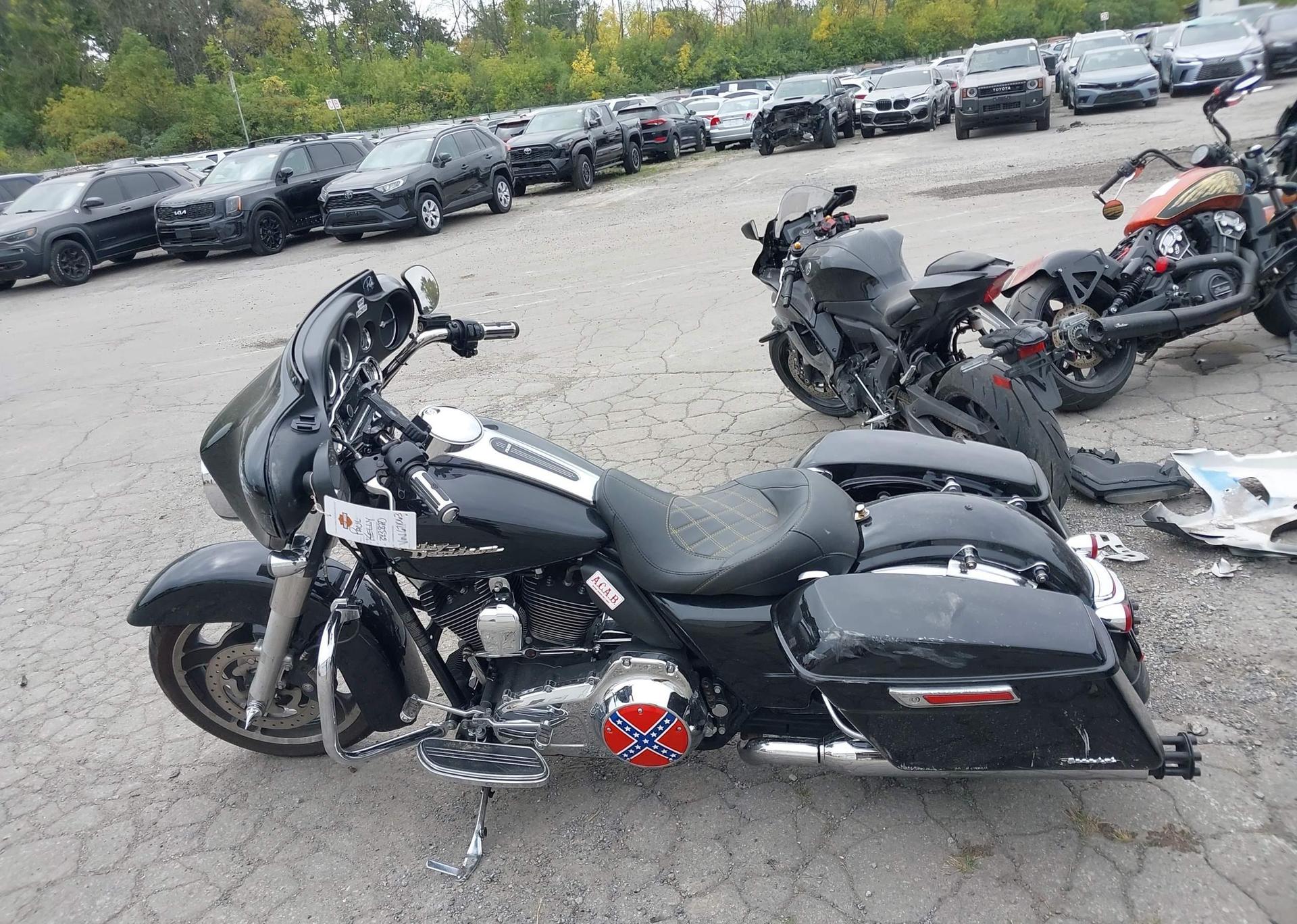 2010 HARLEY-DAVIDSON FLHX