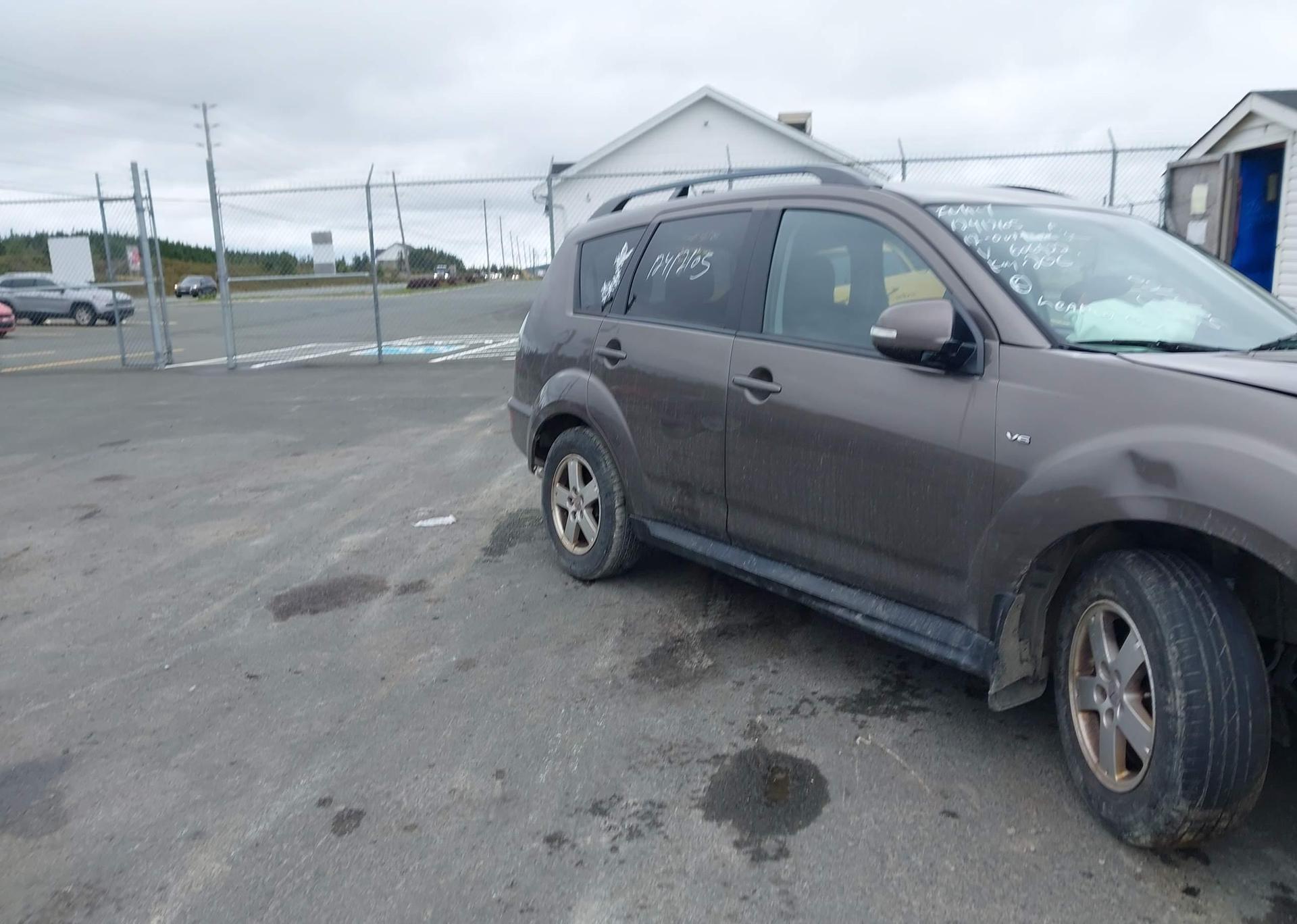 2012 MITSUBISHI OUTLANDER SE