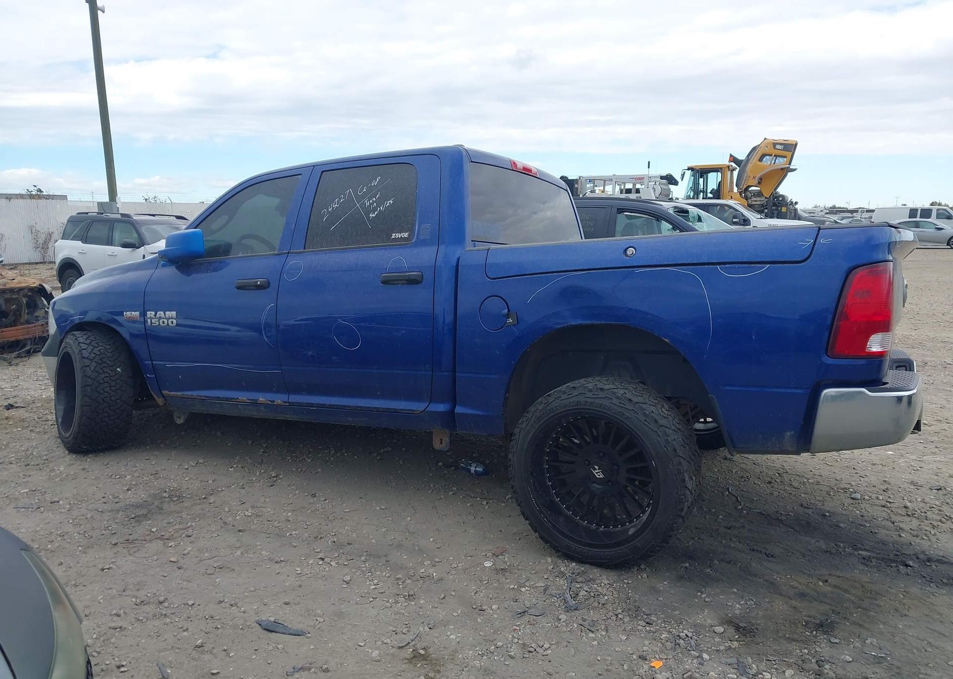 2014 RAM 1500 ST