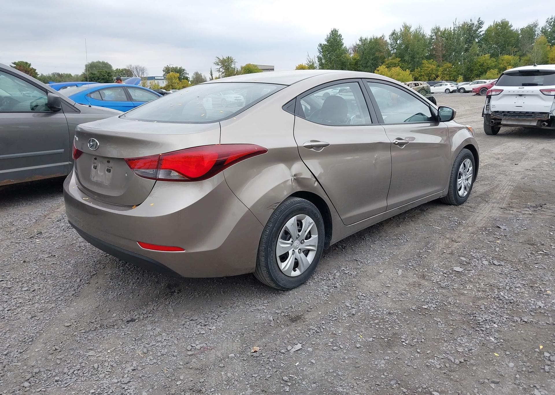 2015 HYUNDAI ELANTRA