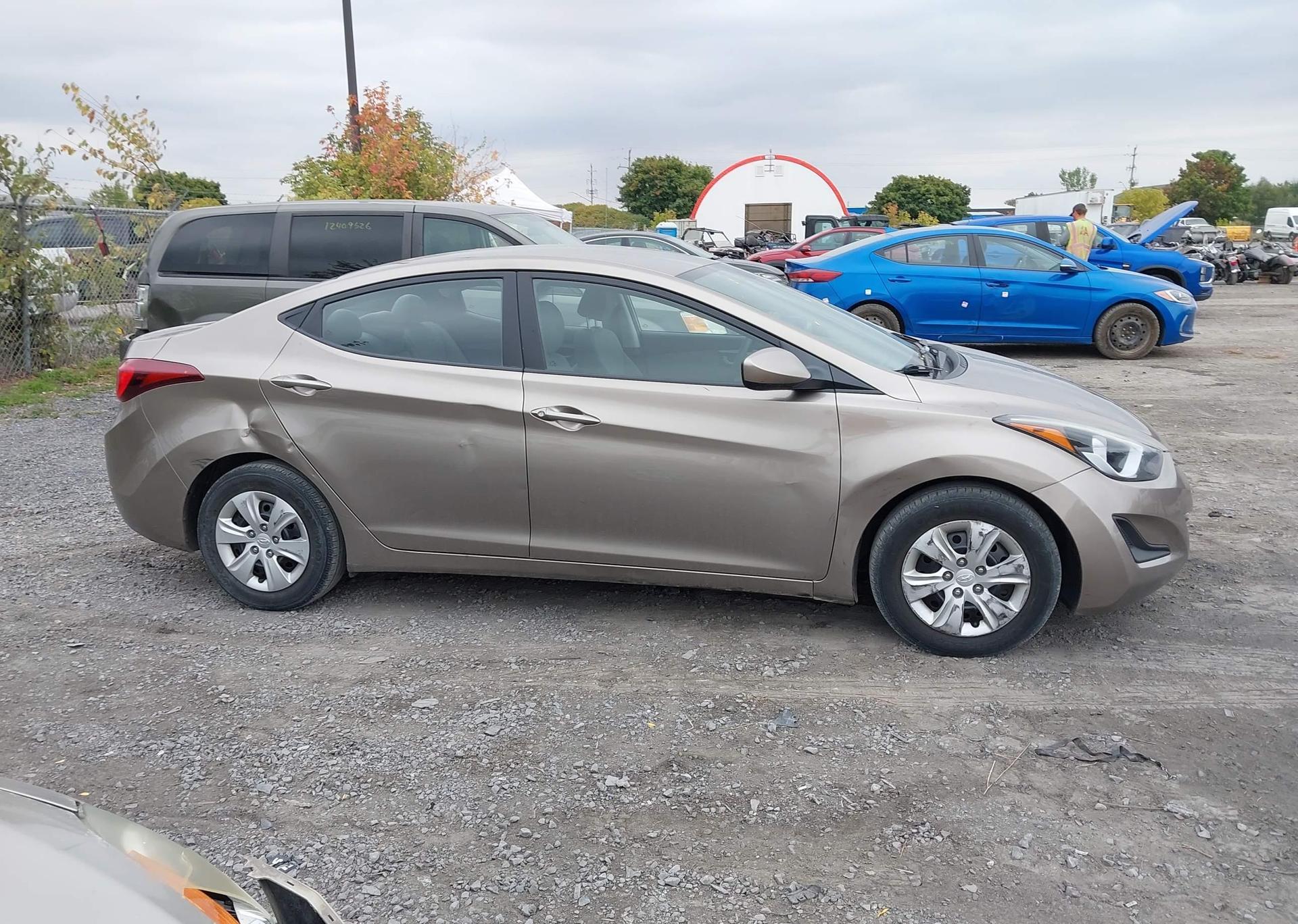 2015 HYUNDAI ELANTRA