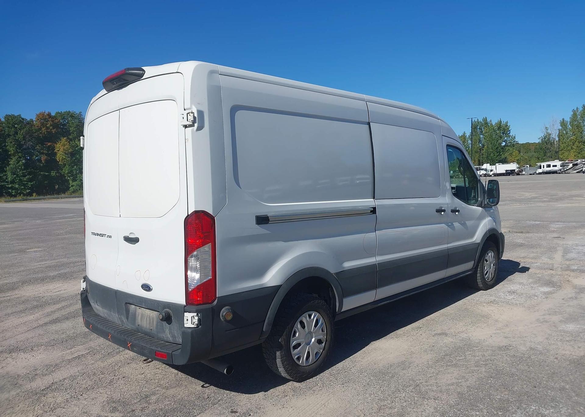 2020 FORD transit t-250