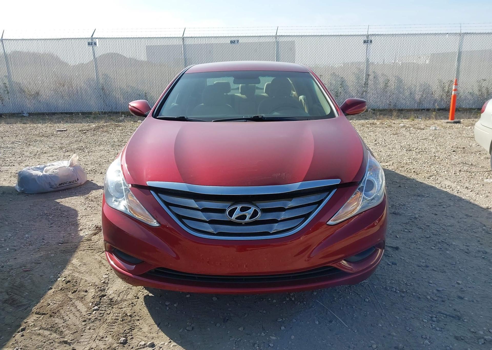 2011 HYUNDAI SONATA GLS