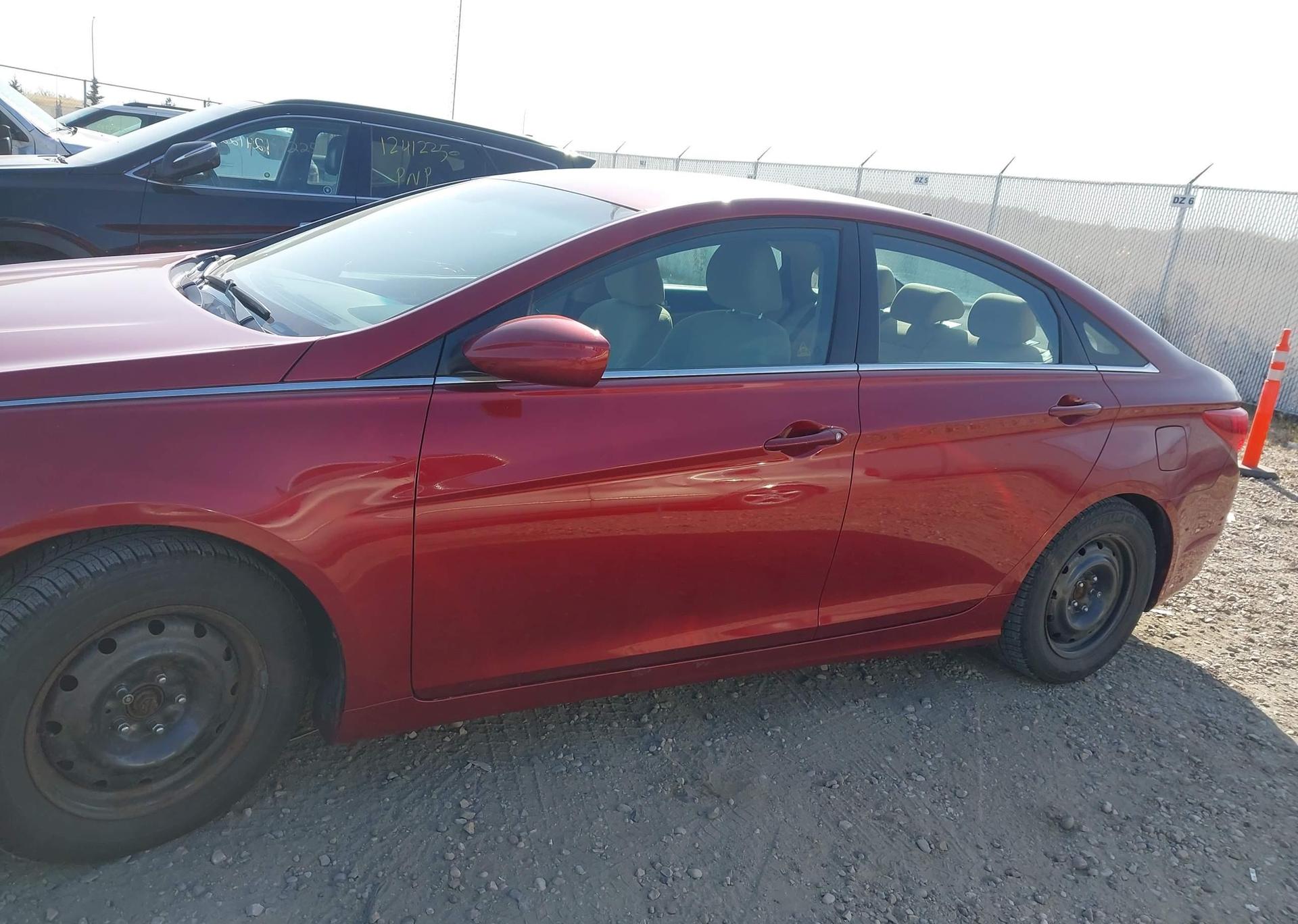 2011 HYUNDAI SONATA GLS