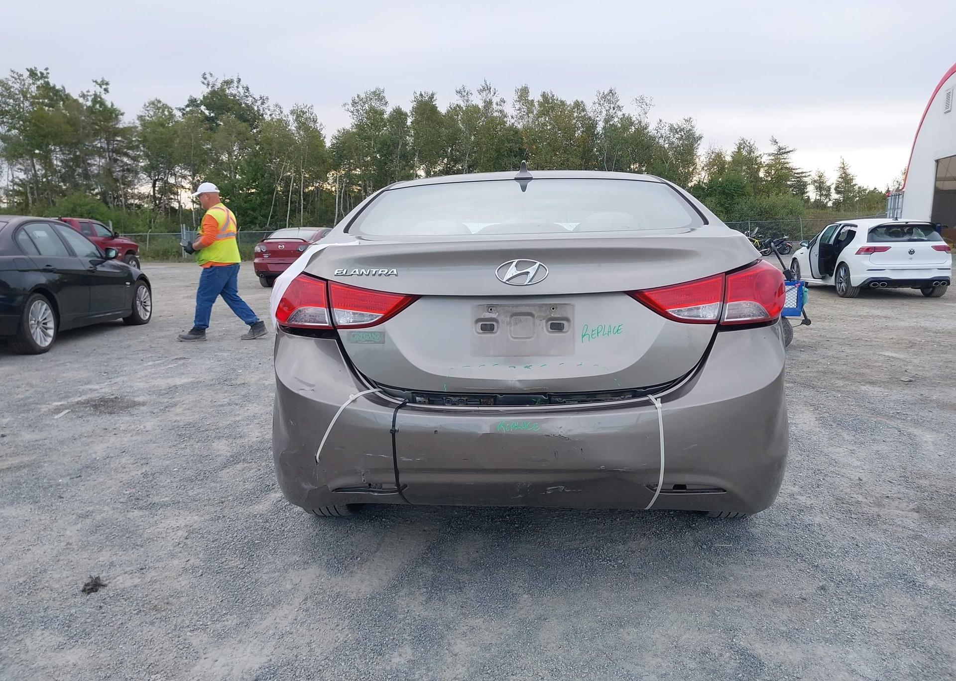 2013 HYUNDAI ELANTRA GLS