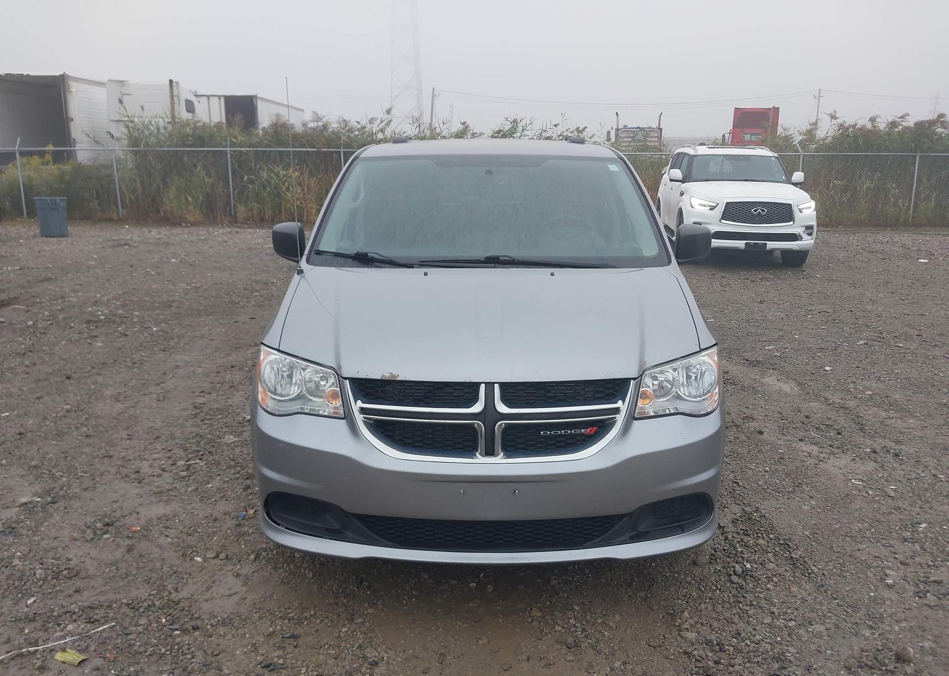 2017 DODGE GRAND CARAVAN SE