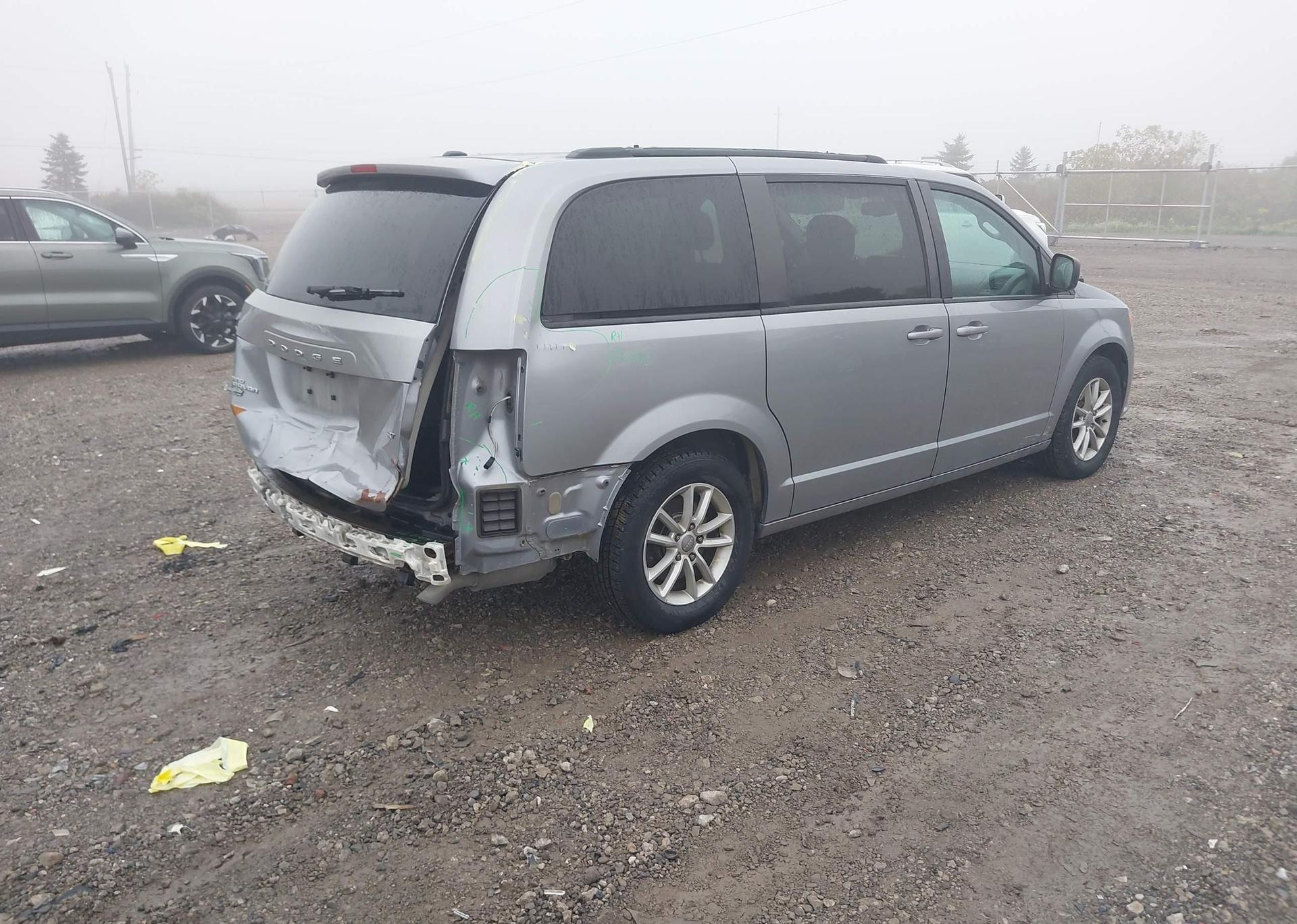 2017 DODGE GRAND CARAVAN SE