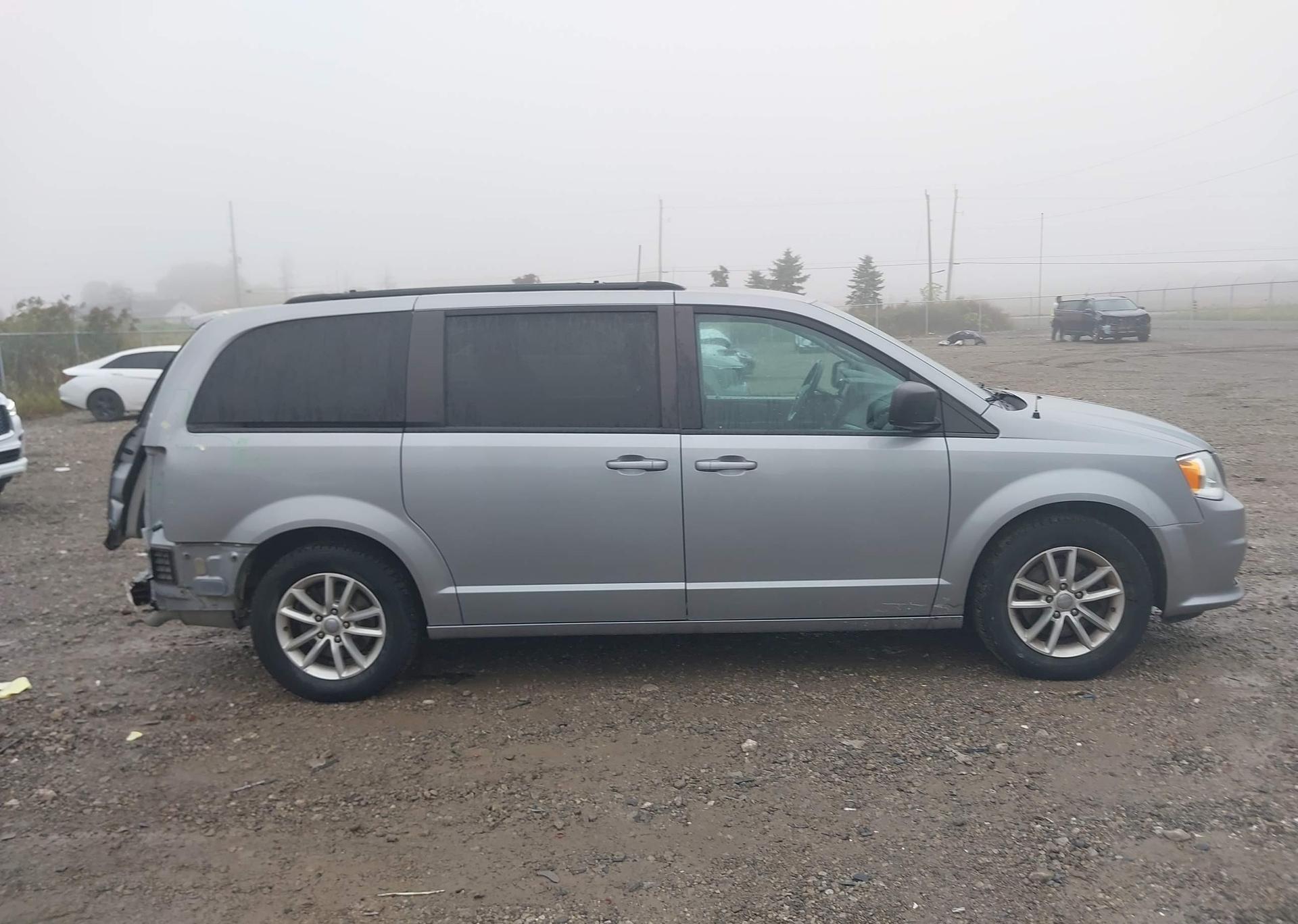 2017 DODGE GRAND CARAVAN SE