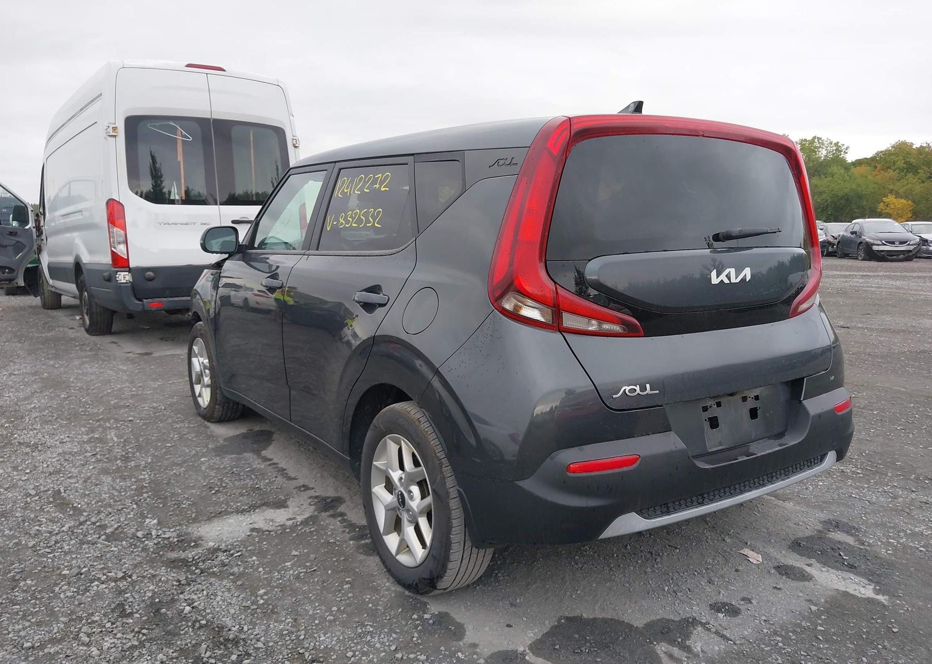 2022 KIA SOUL EX