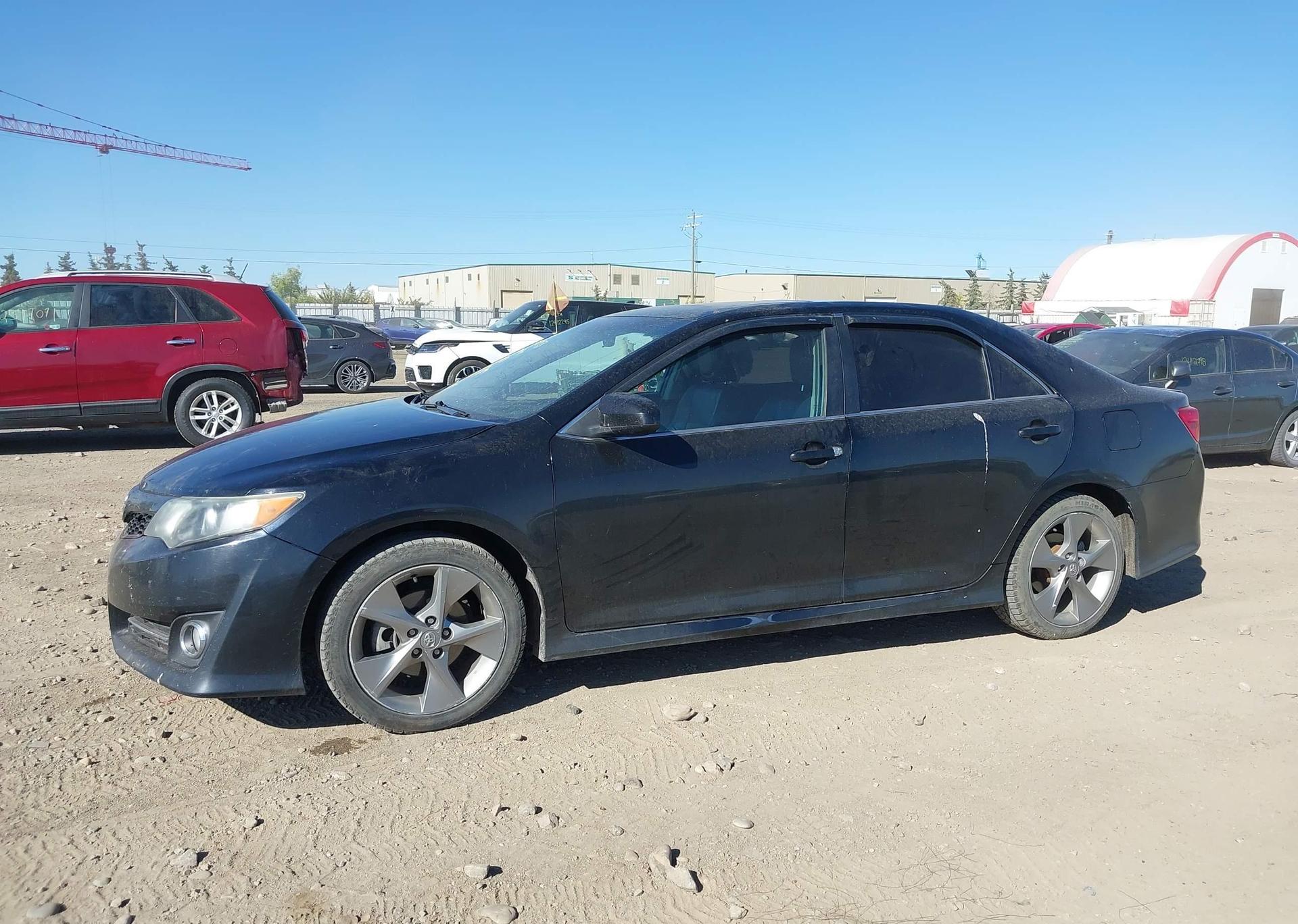 2012 TOYOTA CAMRY SE
