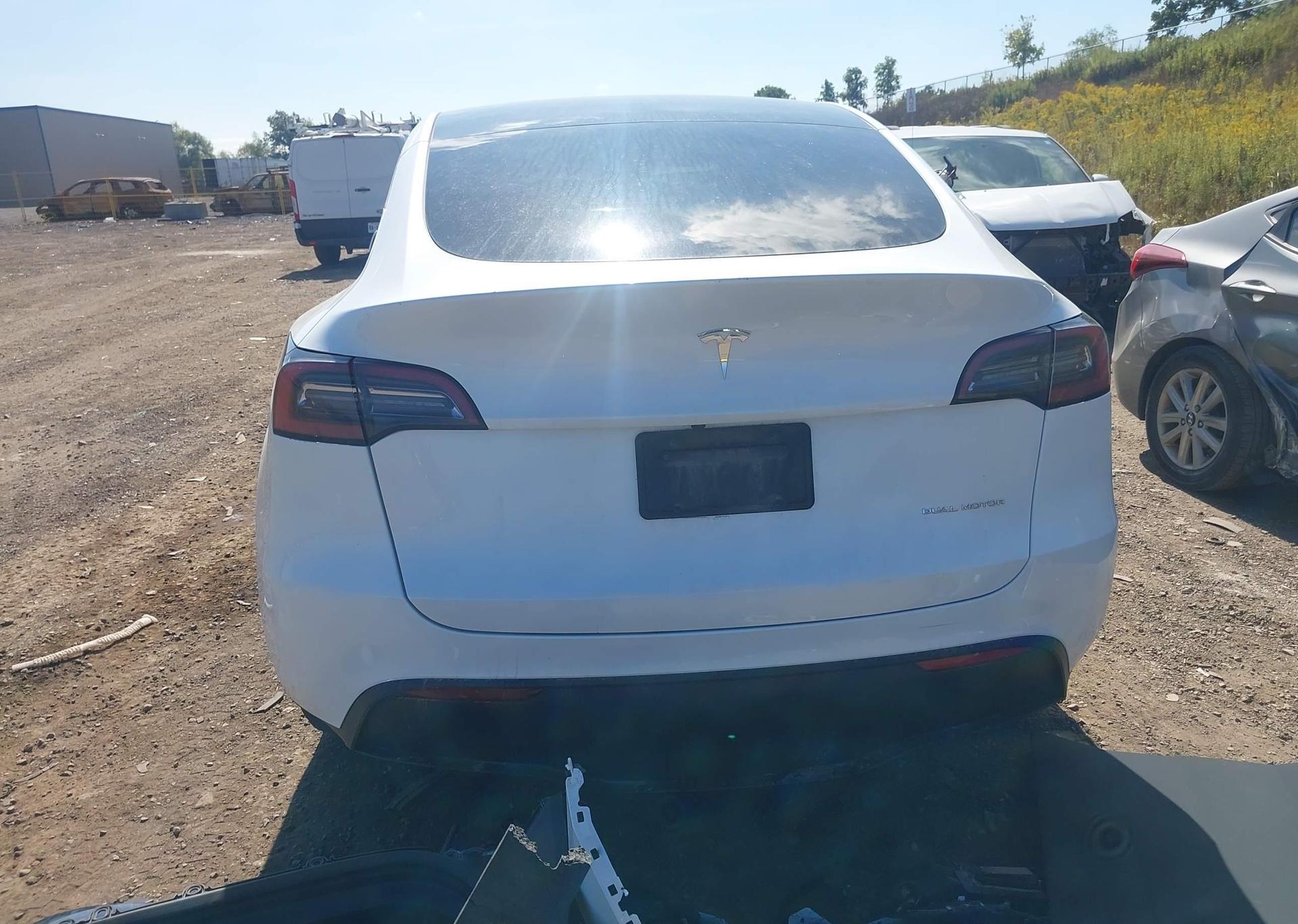 2023 TESLA MODEL Y