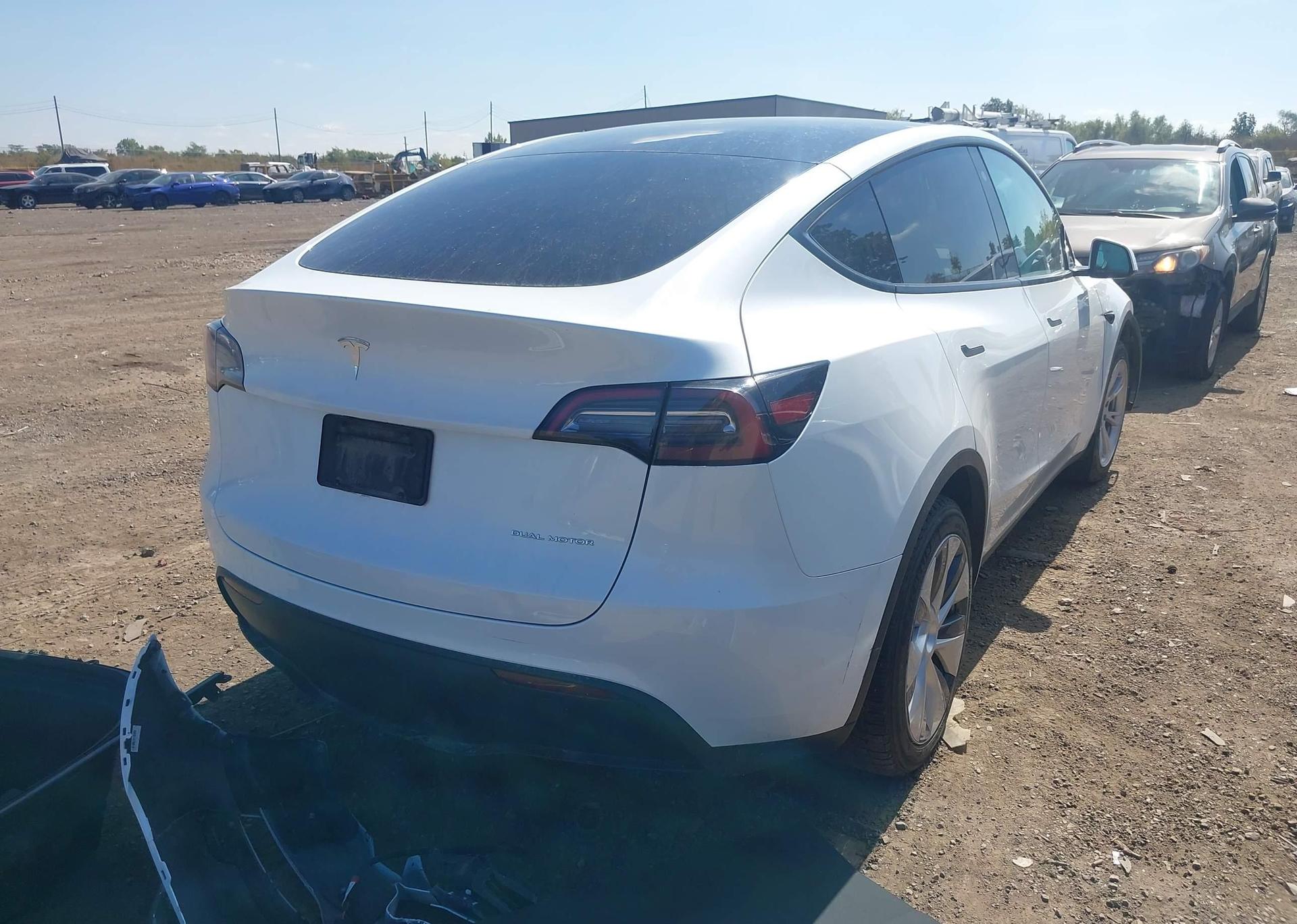 2023 TESLA MODEL Y
