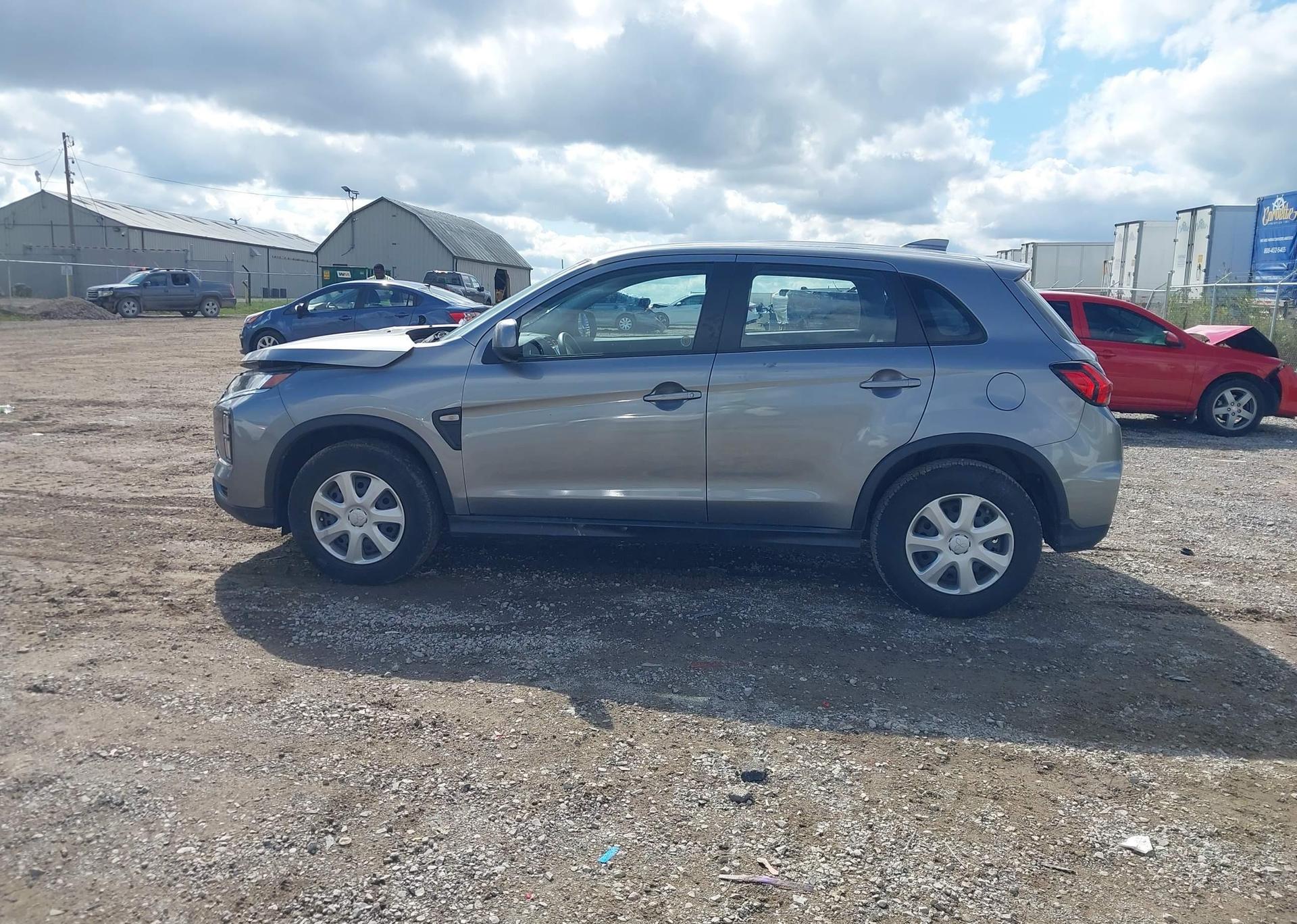 2024 MITSUBISHI RVR ES