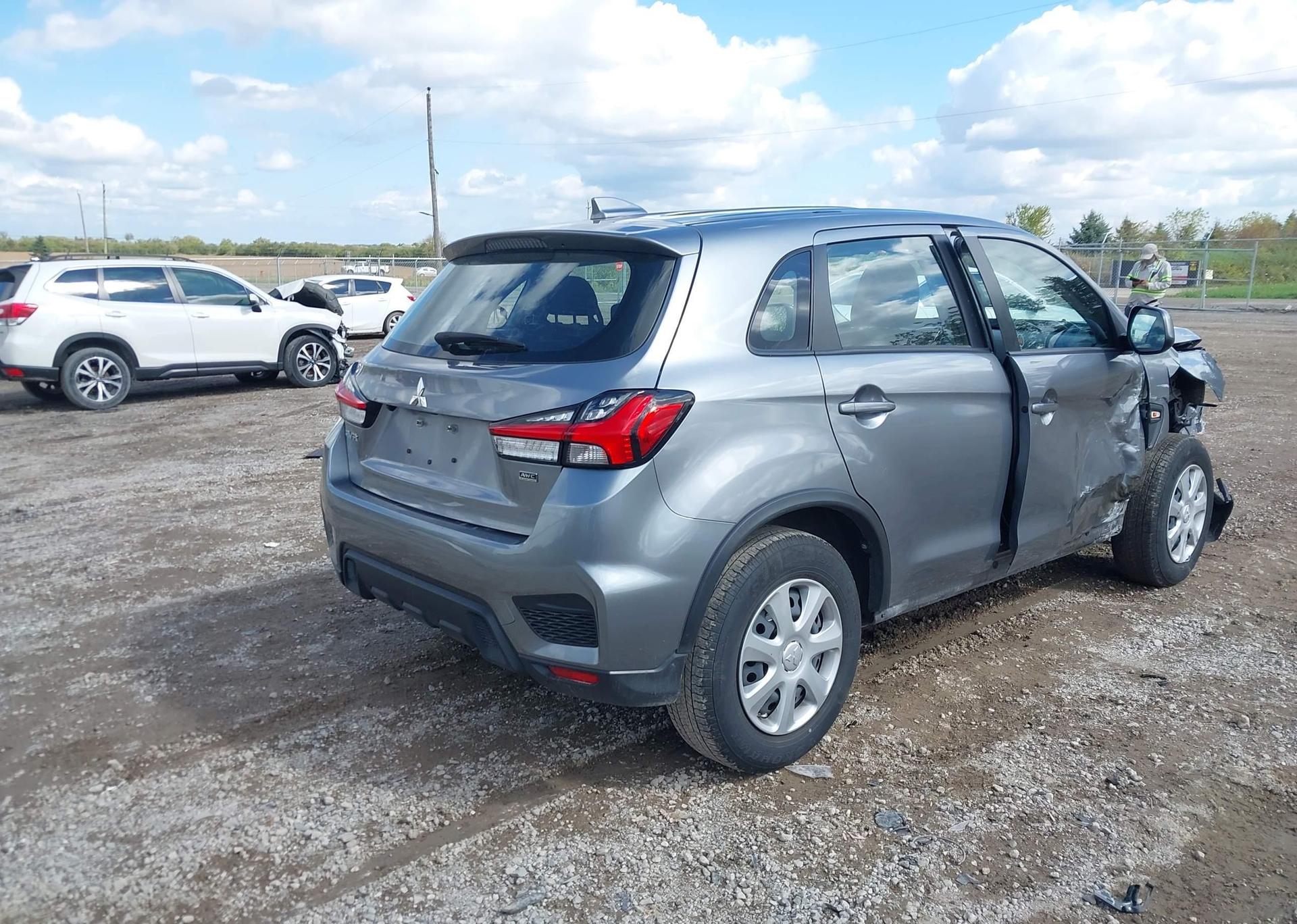2024 MITSUBISHI RVR ES
