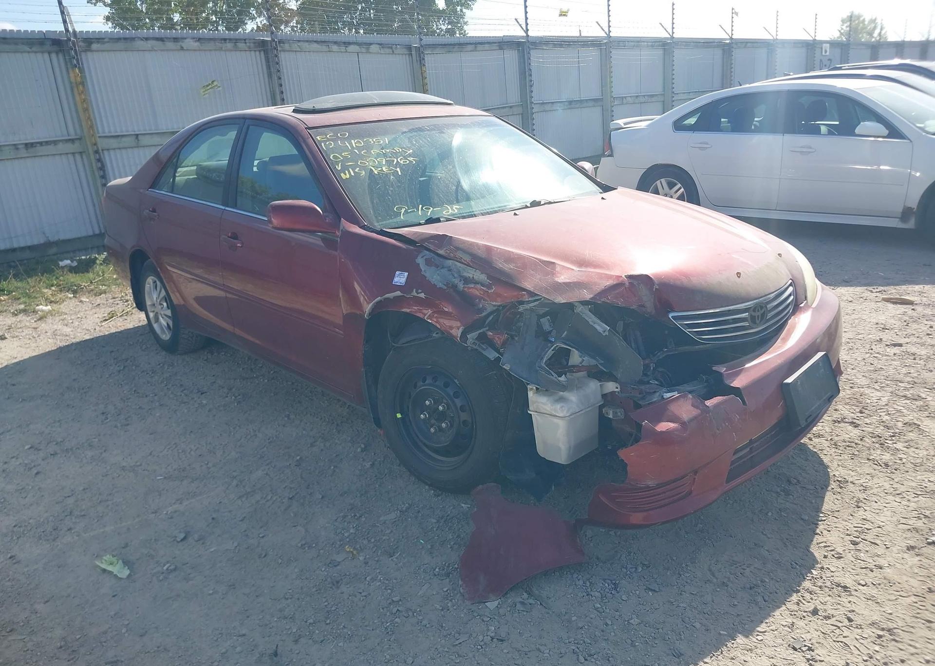 2005 TOYOTA CAMRY LE