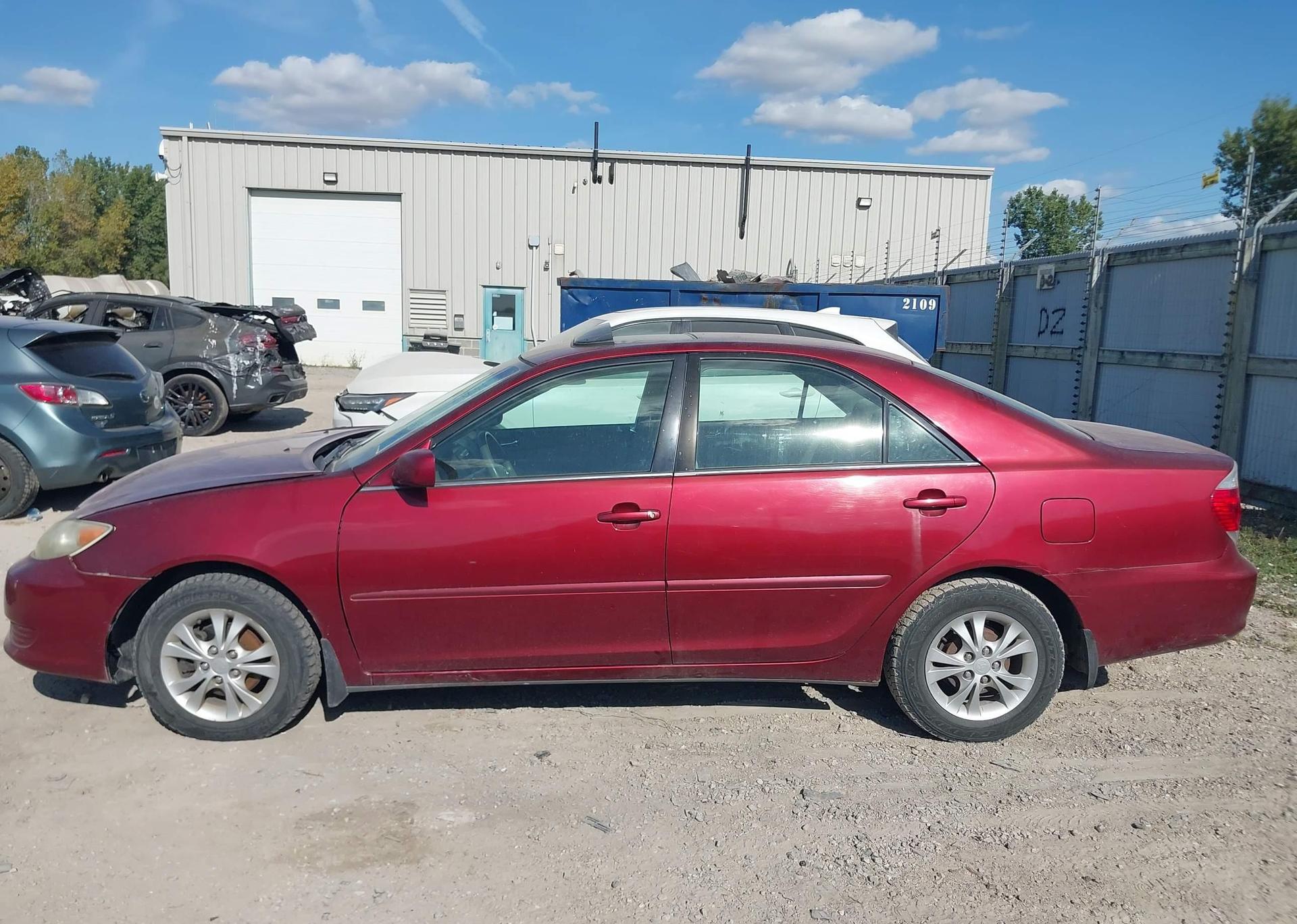 2005 TOYOTA CAMRY LE