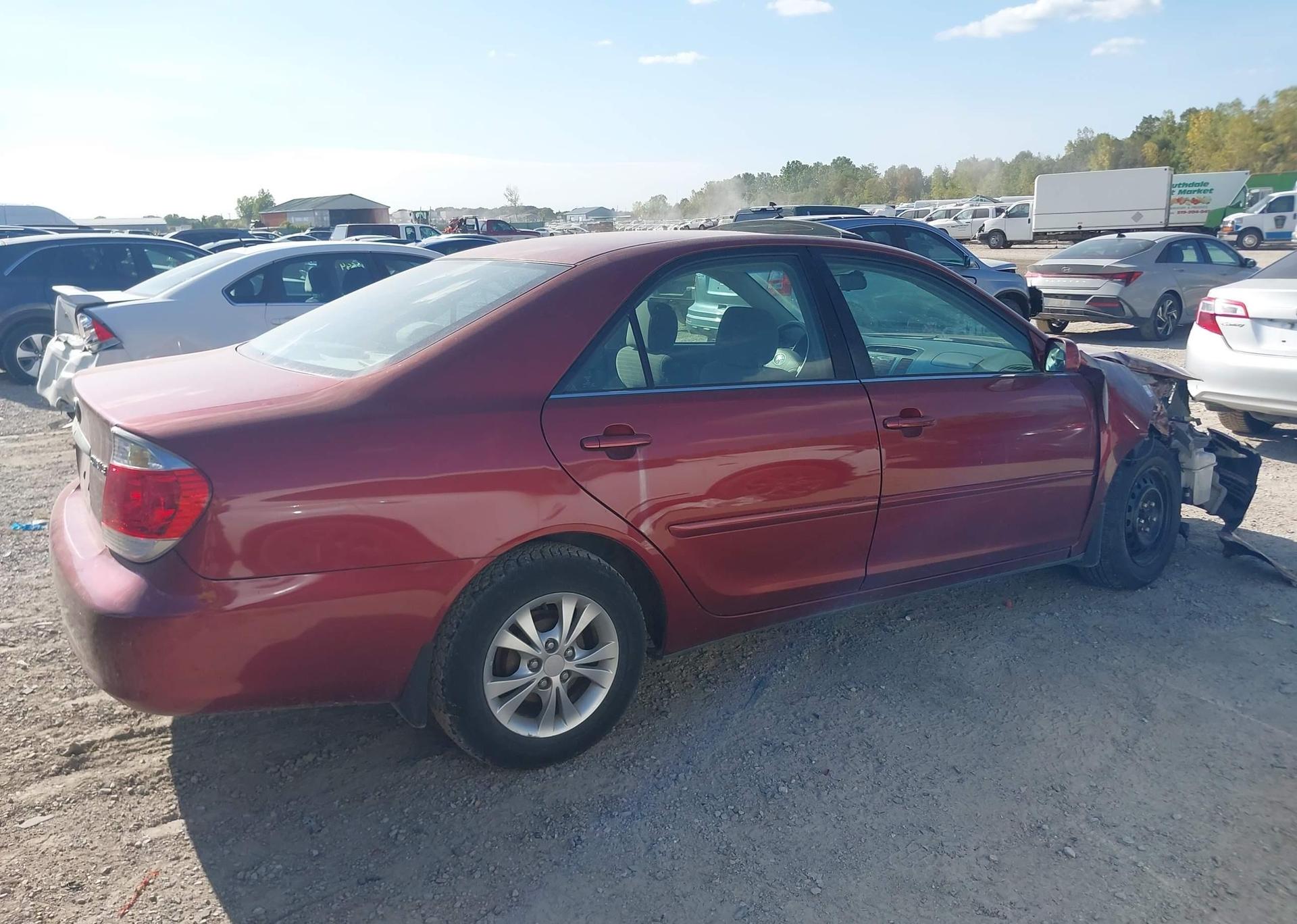 2005 TOYOTA CAMRY LE