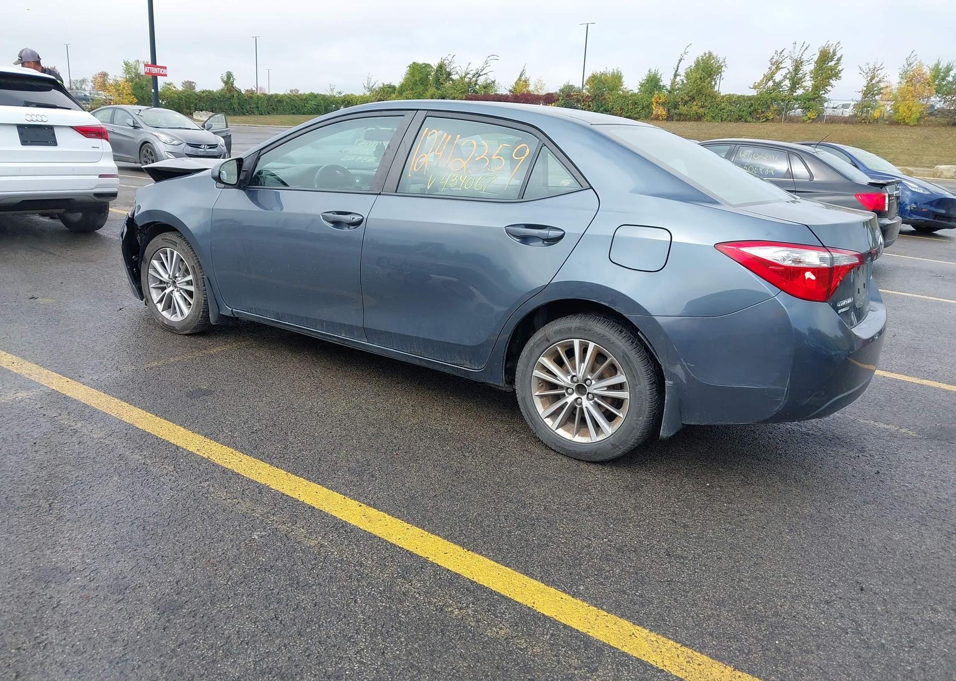 2015 TOYOTA COROLLA LE