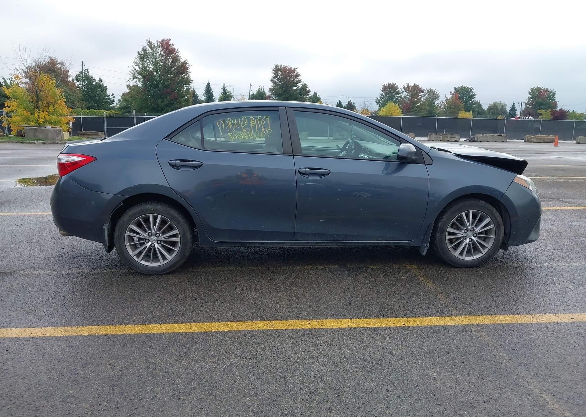 2015 TOYOTA COROLLA LE