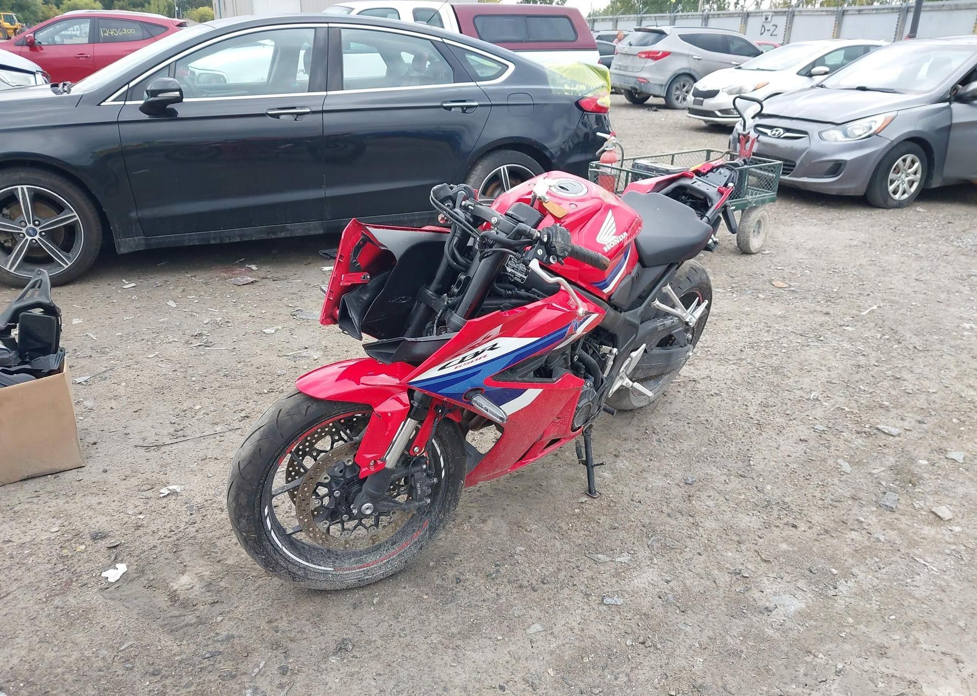 2025 HONDA CBR650RA