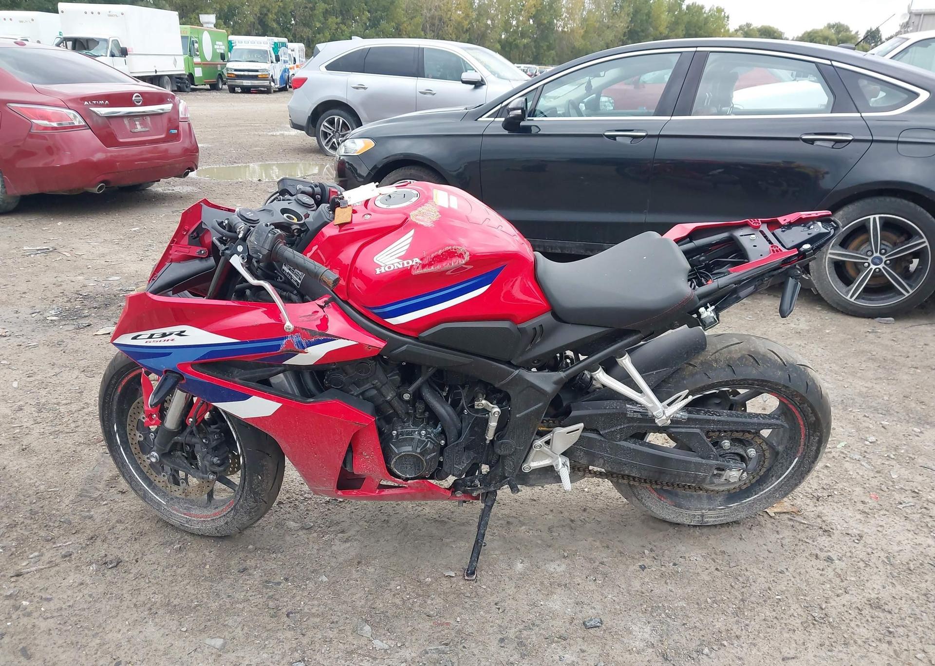 2025 HONDA CBR650RA