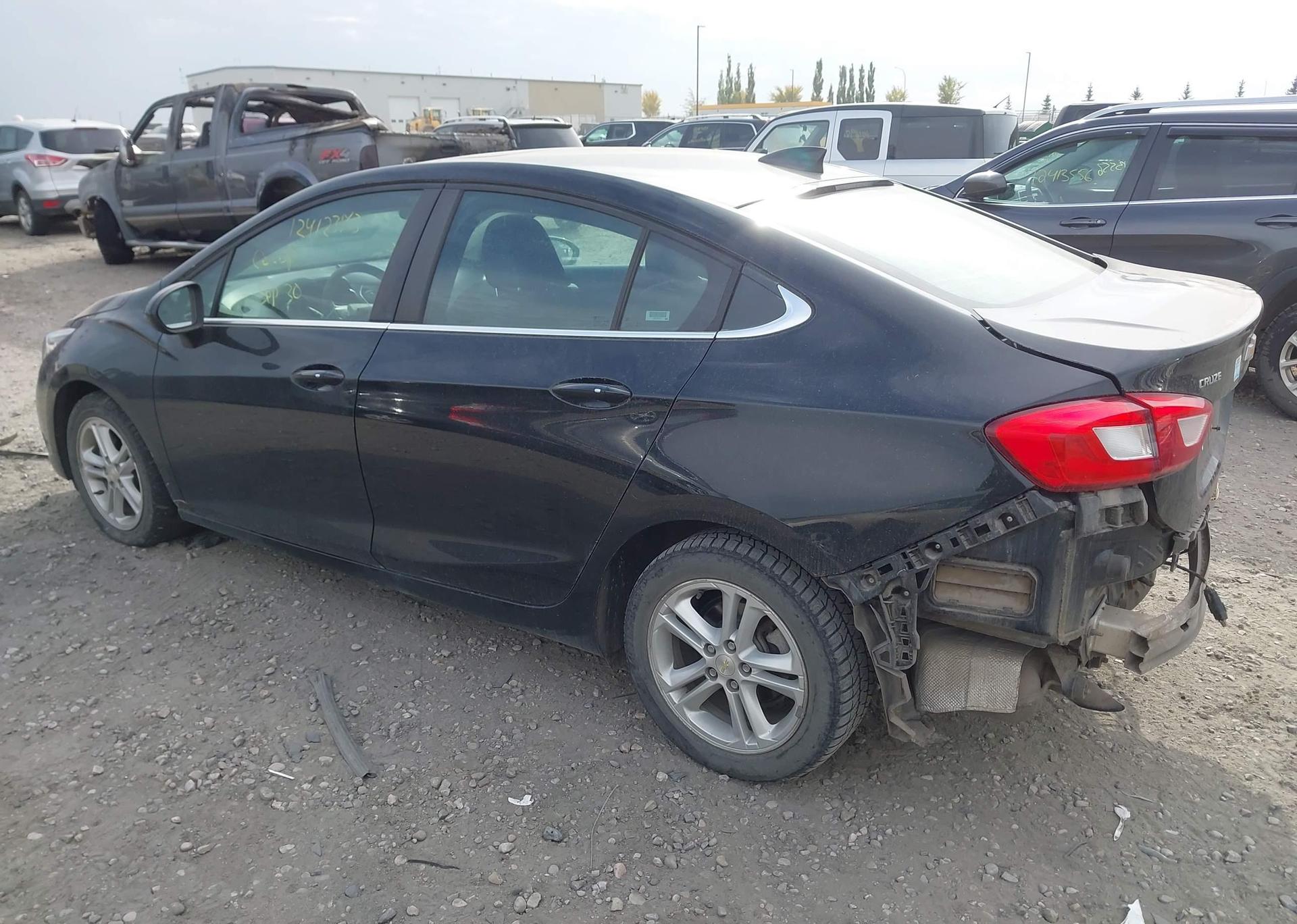 2018 CHEVROLET CRUZE LT