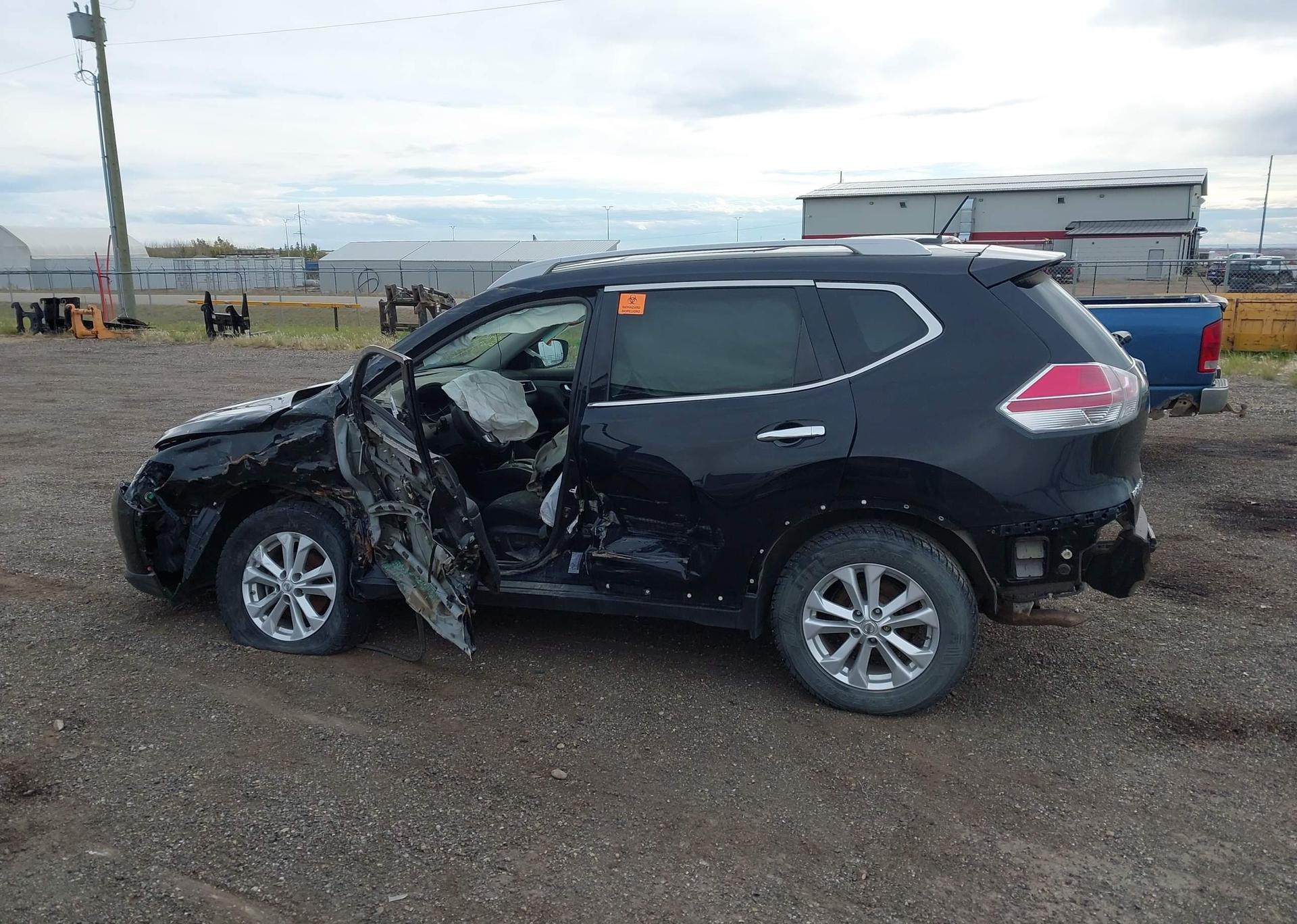 2014 NISSAN ROGUE S