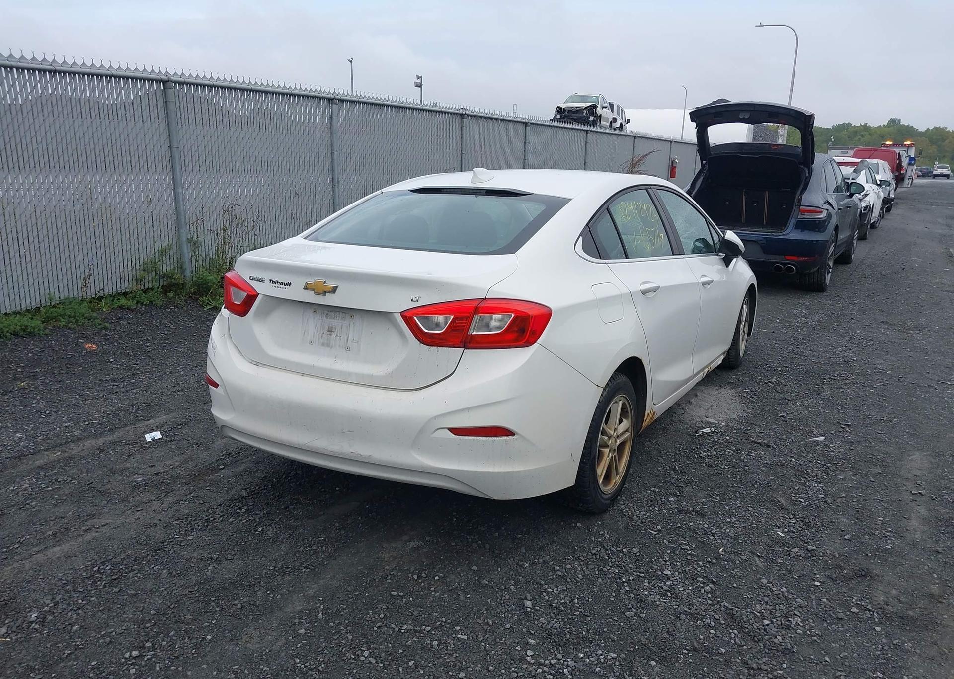 2017 CHEVROLET CRUZE