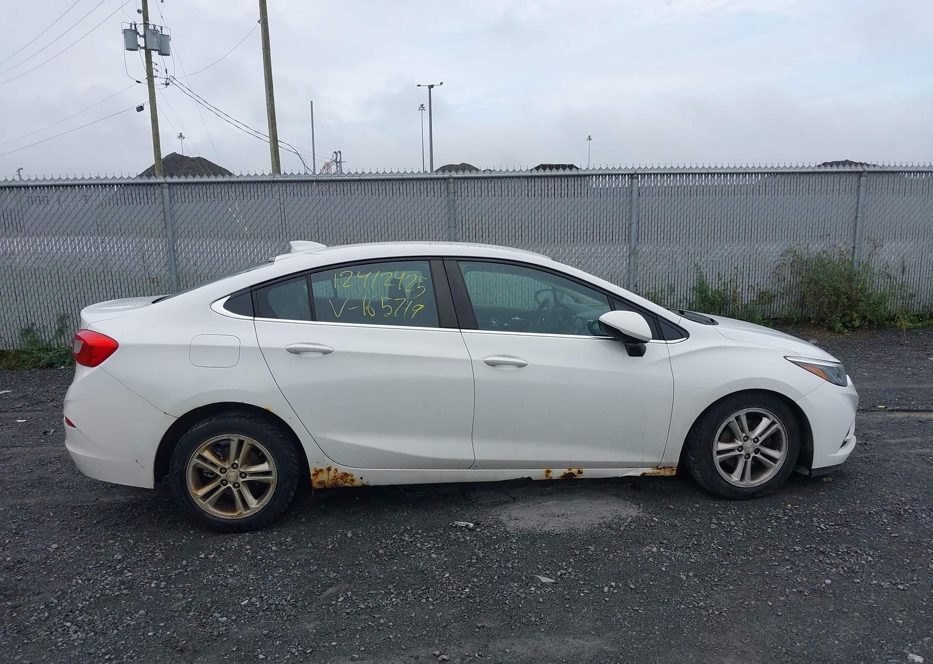 2017 CHEVROLET CRUZE