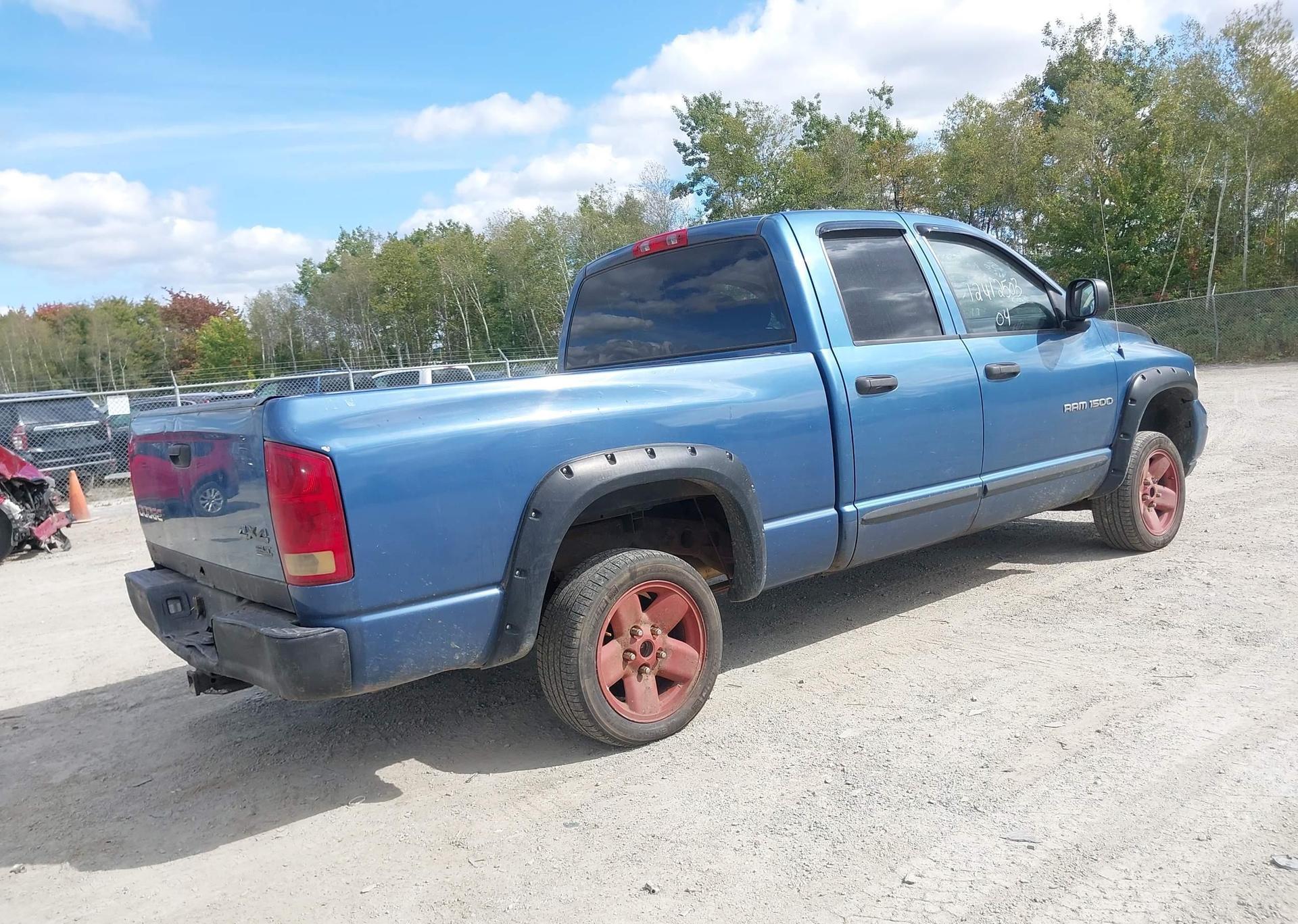 2004 DODGE RAM 1500 SLT