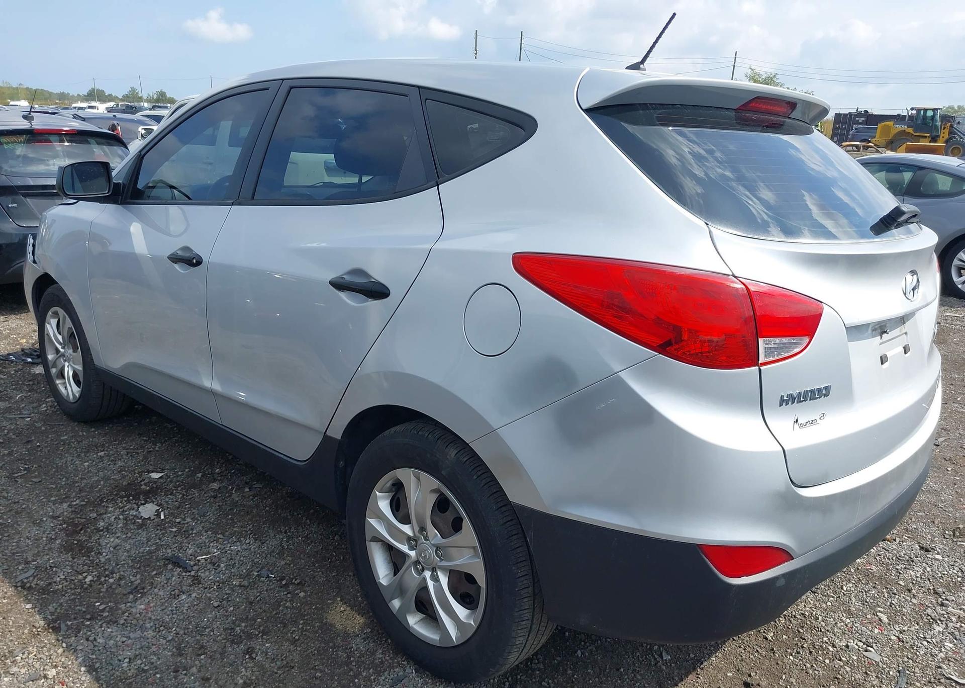 2013 HYUNDAI TUCSON GL
