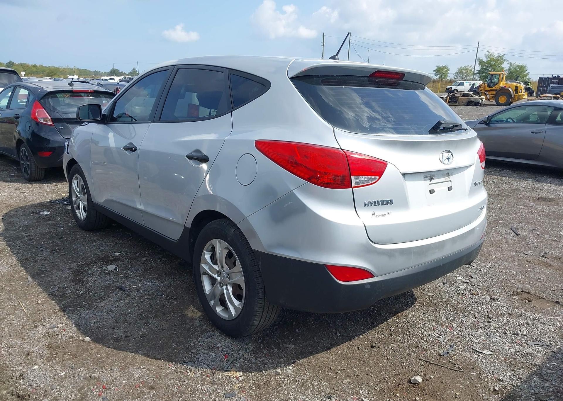 2013 HYUNDAI TUCSON GL