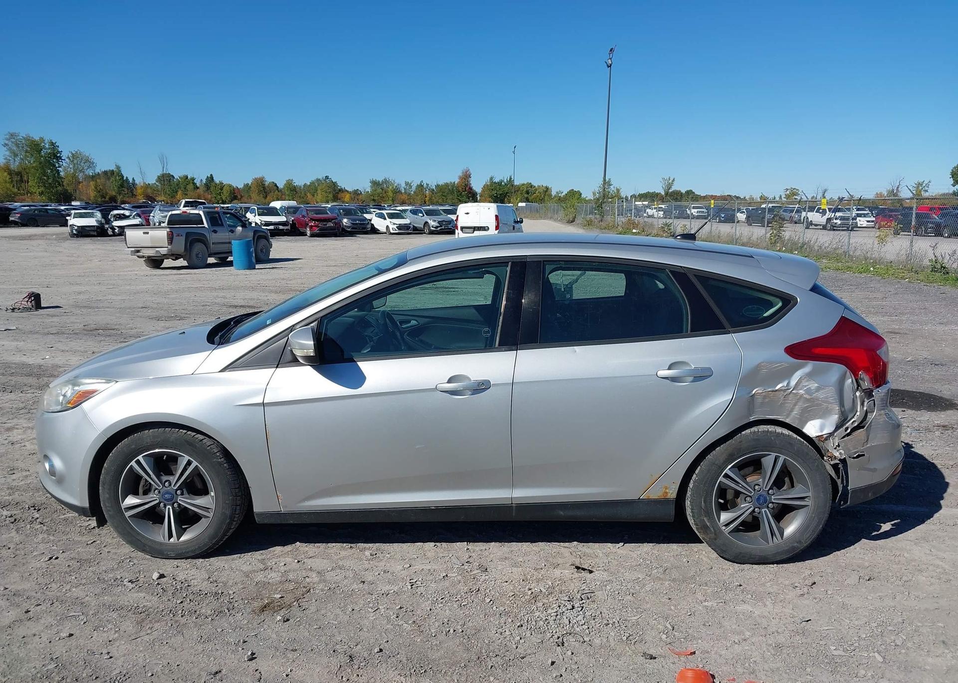 2014 FORD FOCUS SE